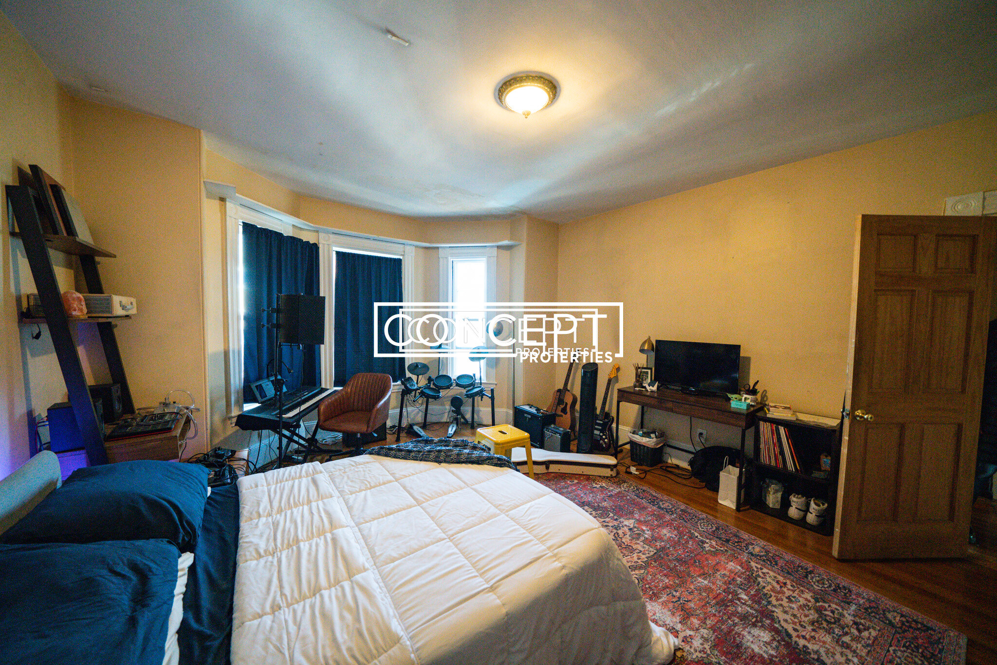 6 Hillside St, Mission Hill