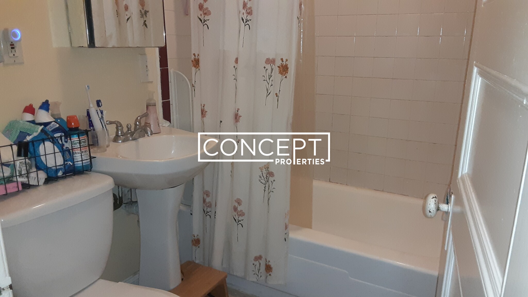 1512 Tremont St, Mission Hill