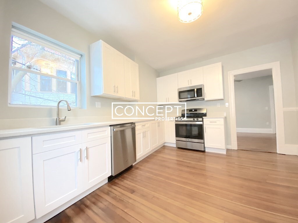 108 Winthrop, Coolidge Corner