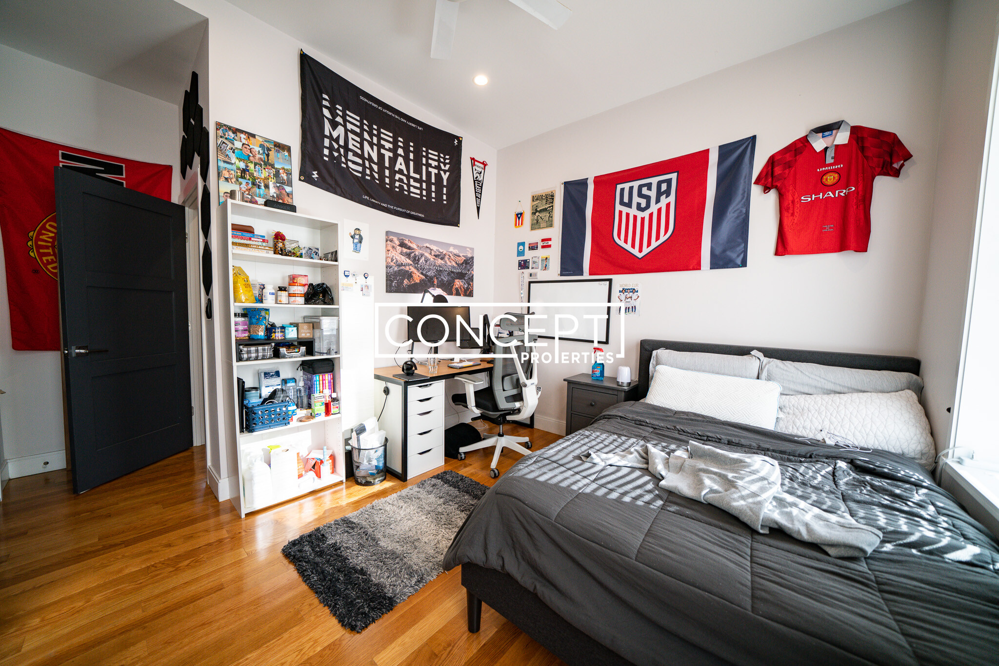 11 Highland Park Ave, Roxbury