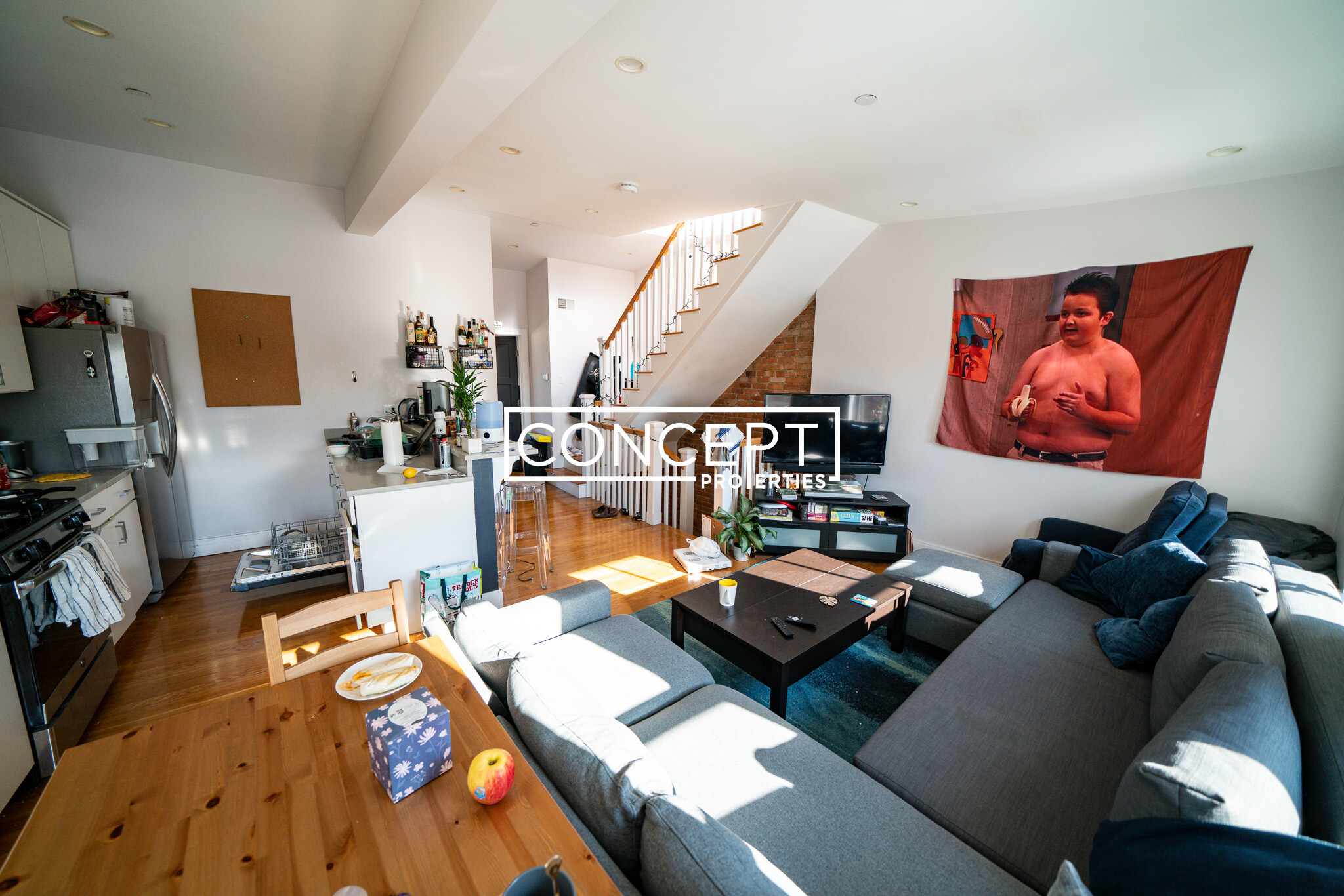 11 Highland Park Ave, Roxbury