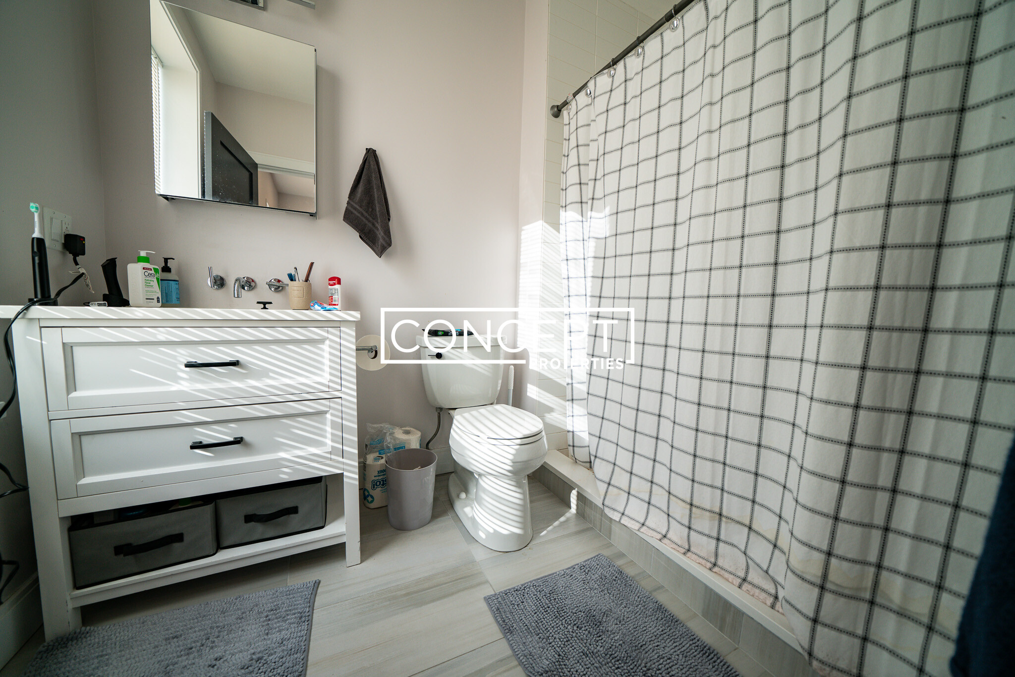 11 Highland Park Ave, Roxbury