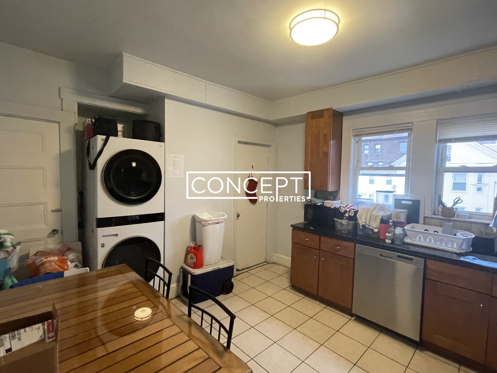 17 Stratton Ter, Banks Square