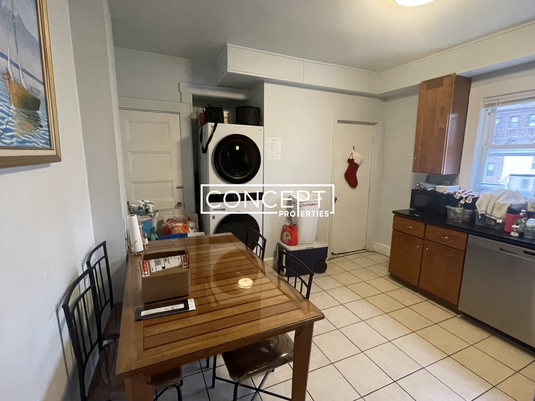 17 Stratton Ter, Banks Square