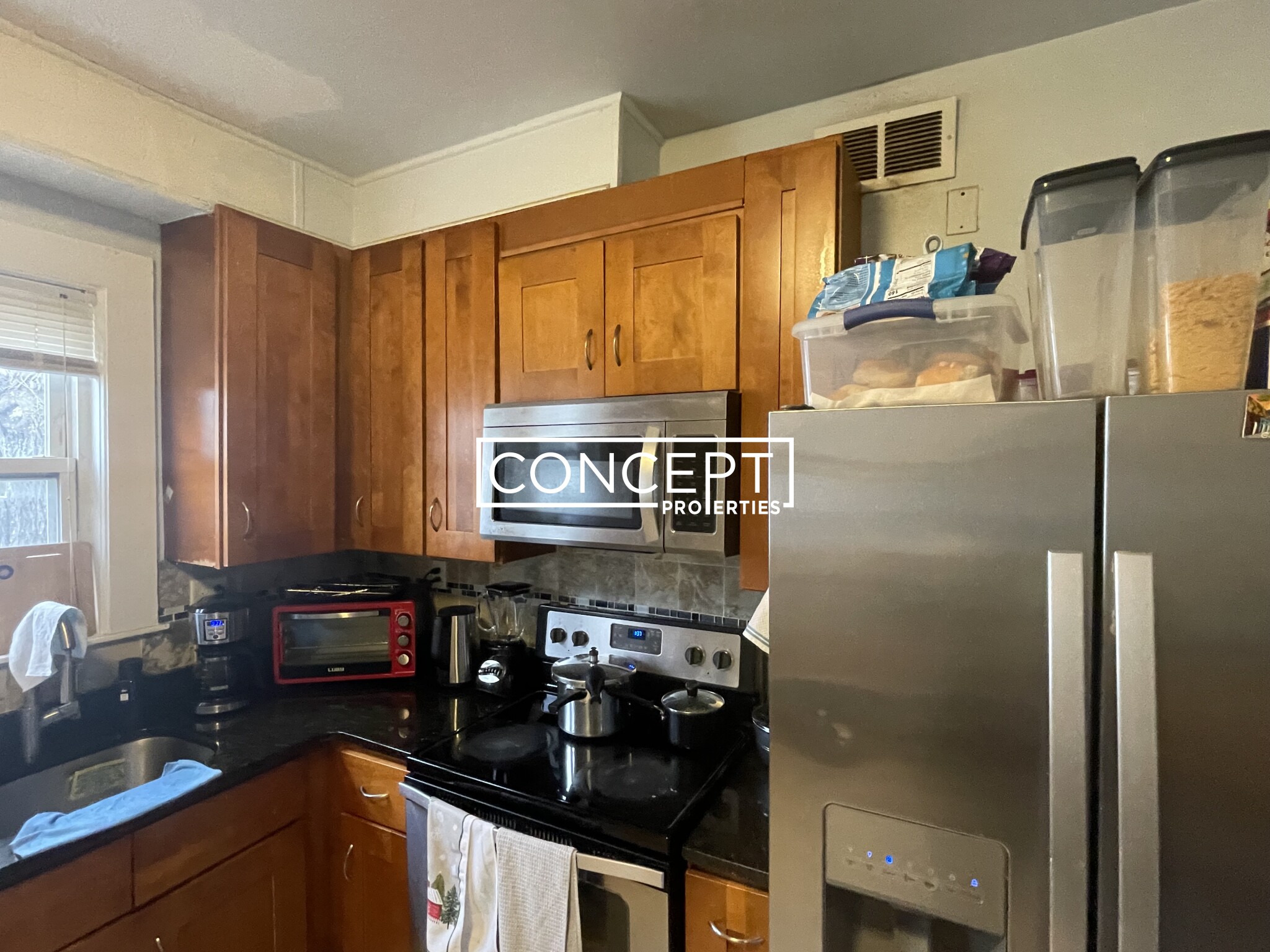 17 Stratton Ter, Banks Square