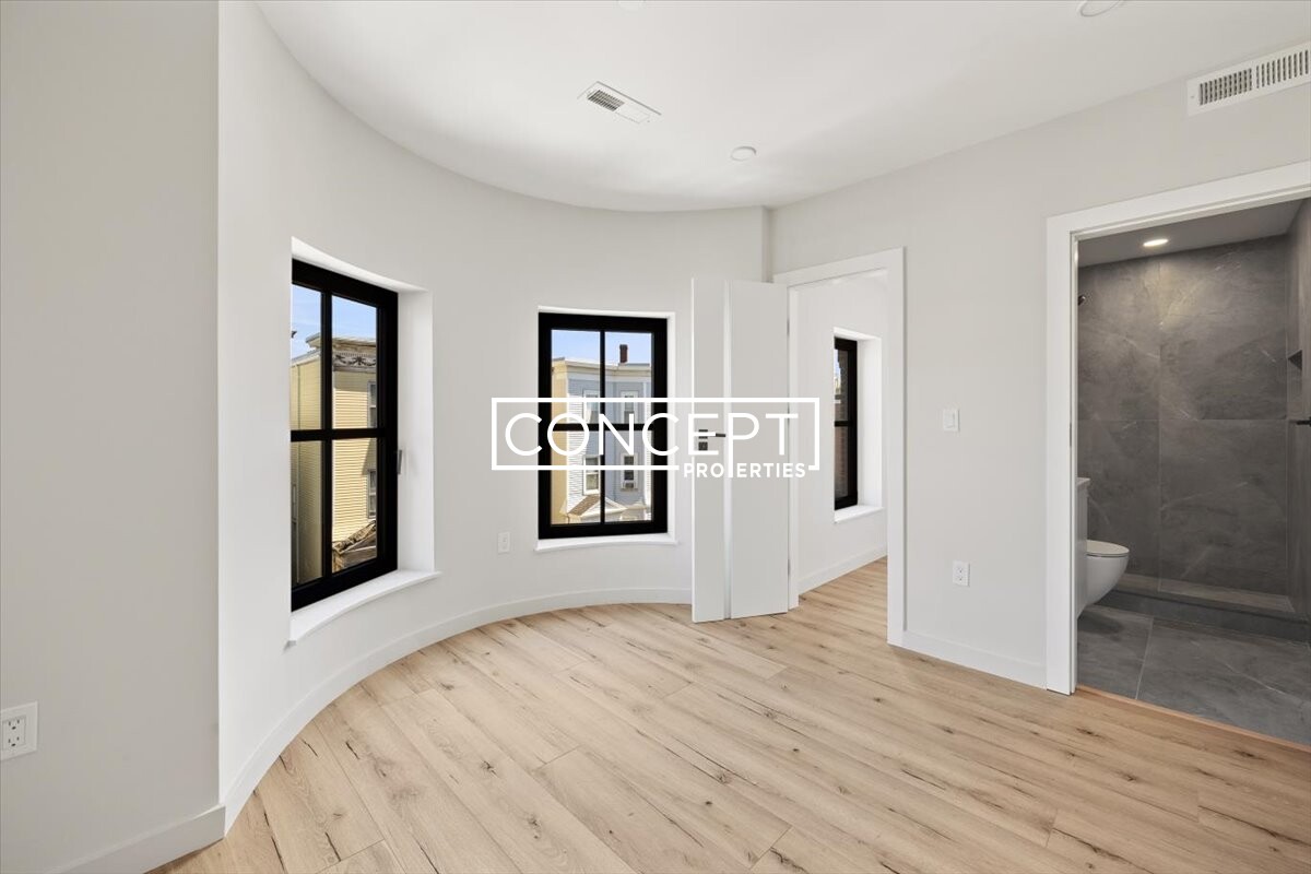 141 N St, South Boston