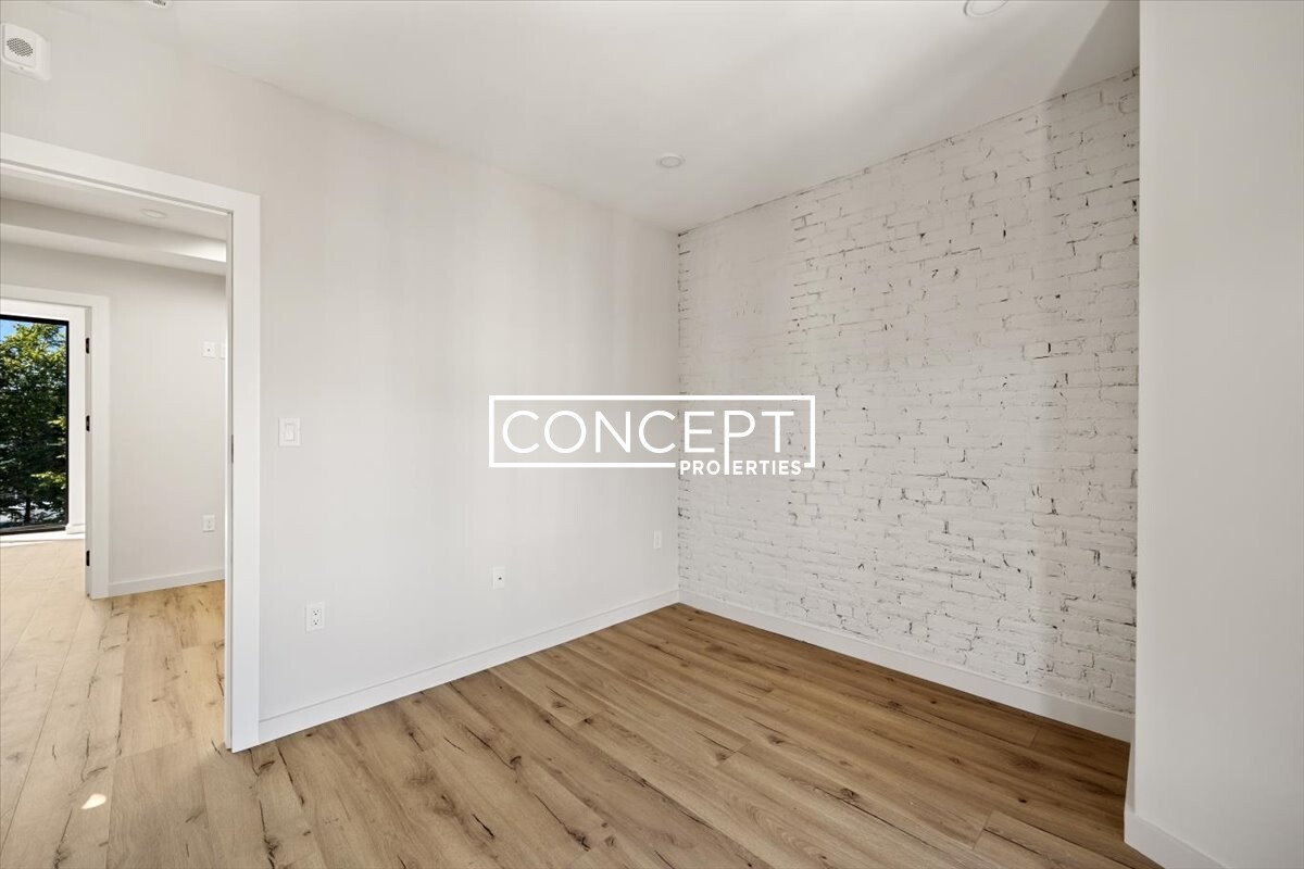 141 N St, South Boston