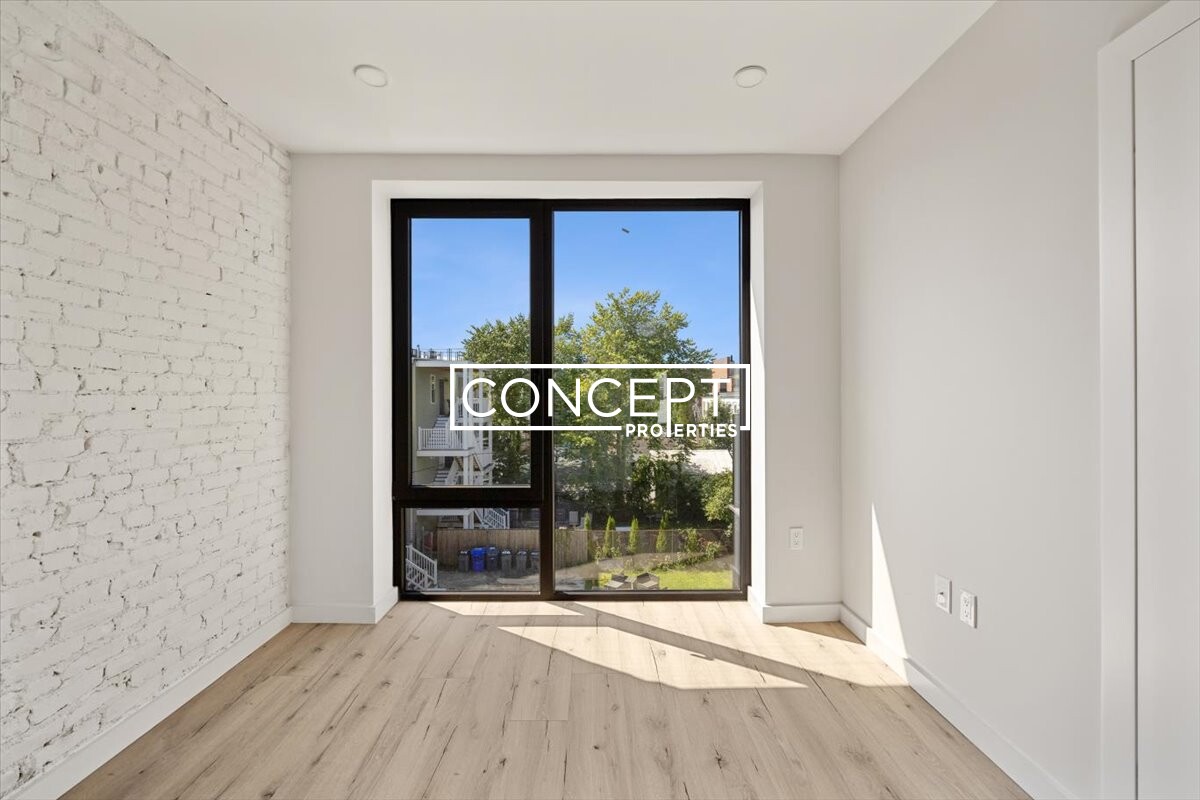 141 N St, South Boston