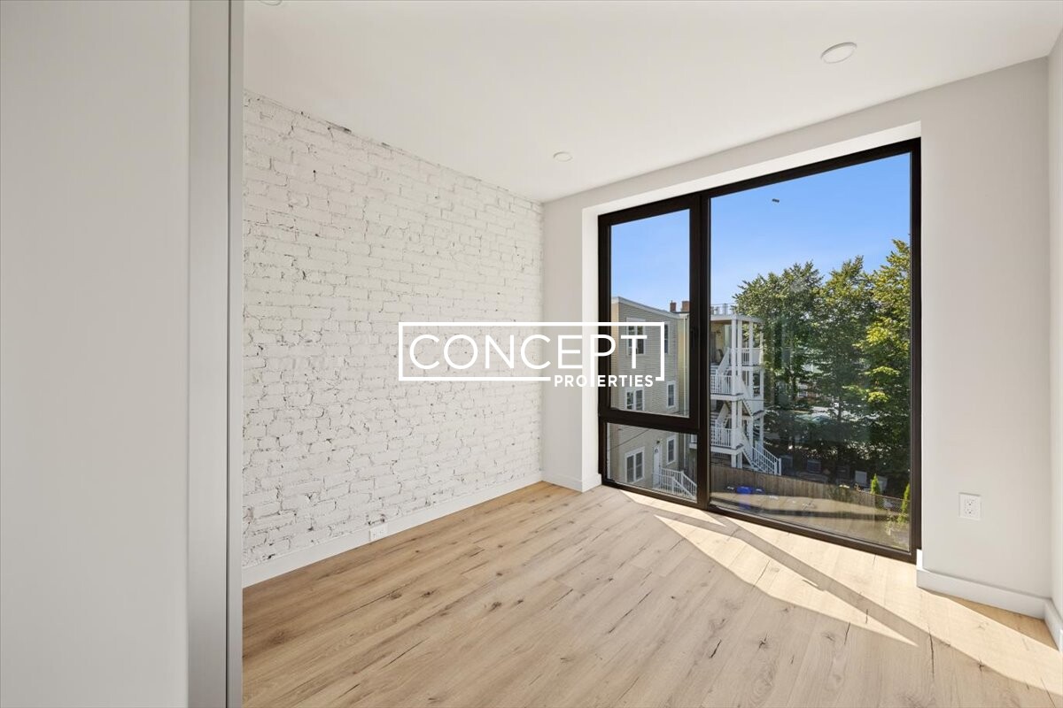 141 N St, South Boston