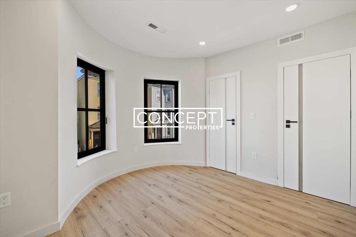 141 N St, South Boston