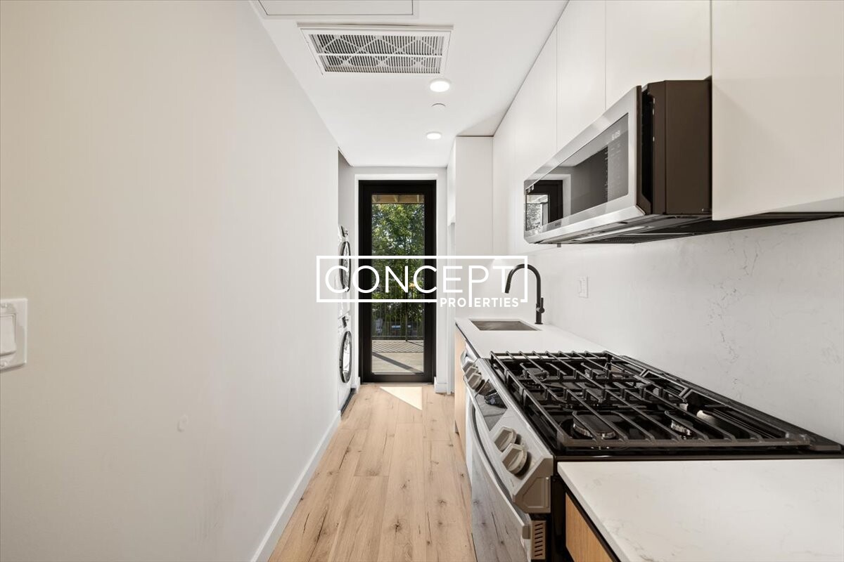 141 N St, South Boston