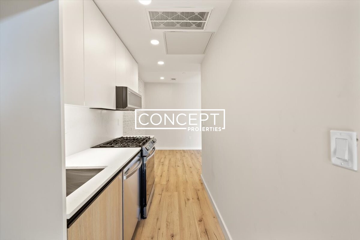 141 N St, South Boston