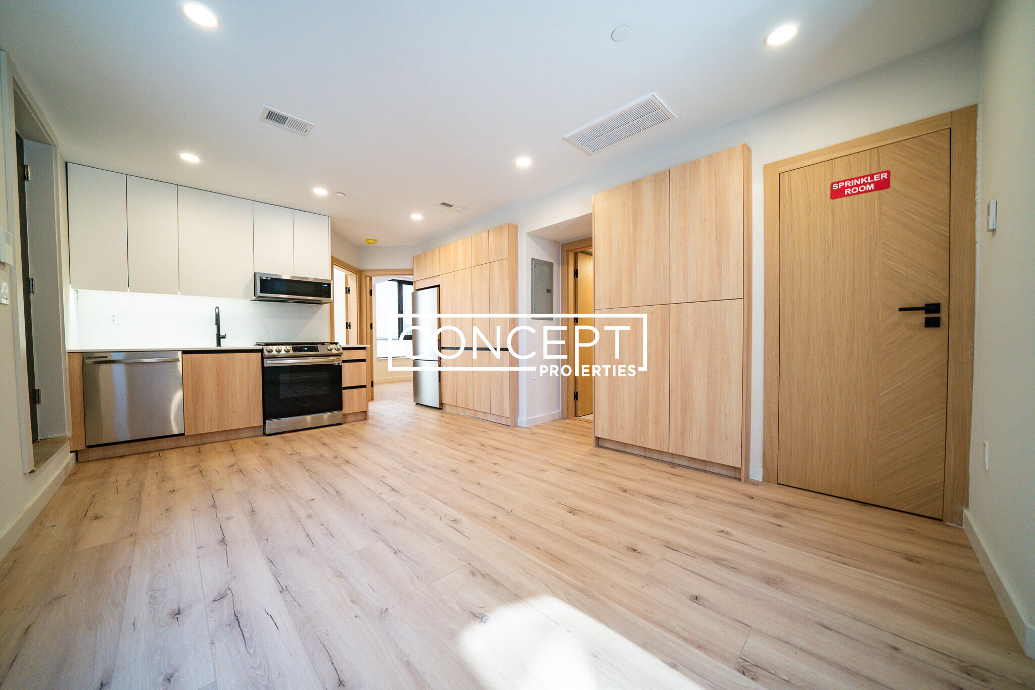 6 National, South Boston