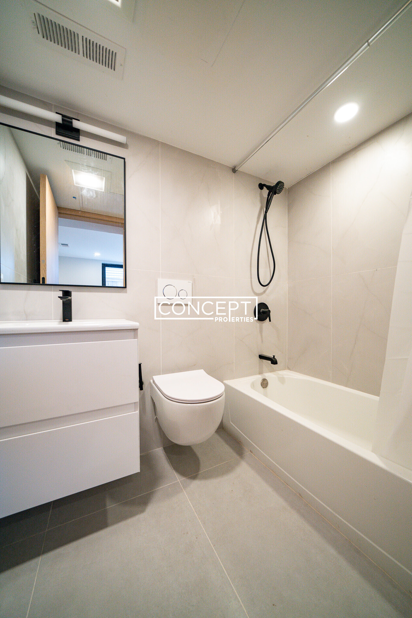 6 National, South Boston