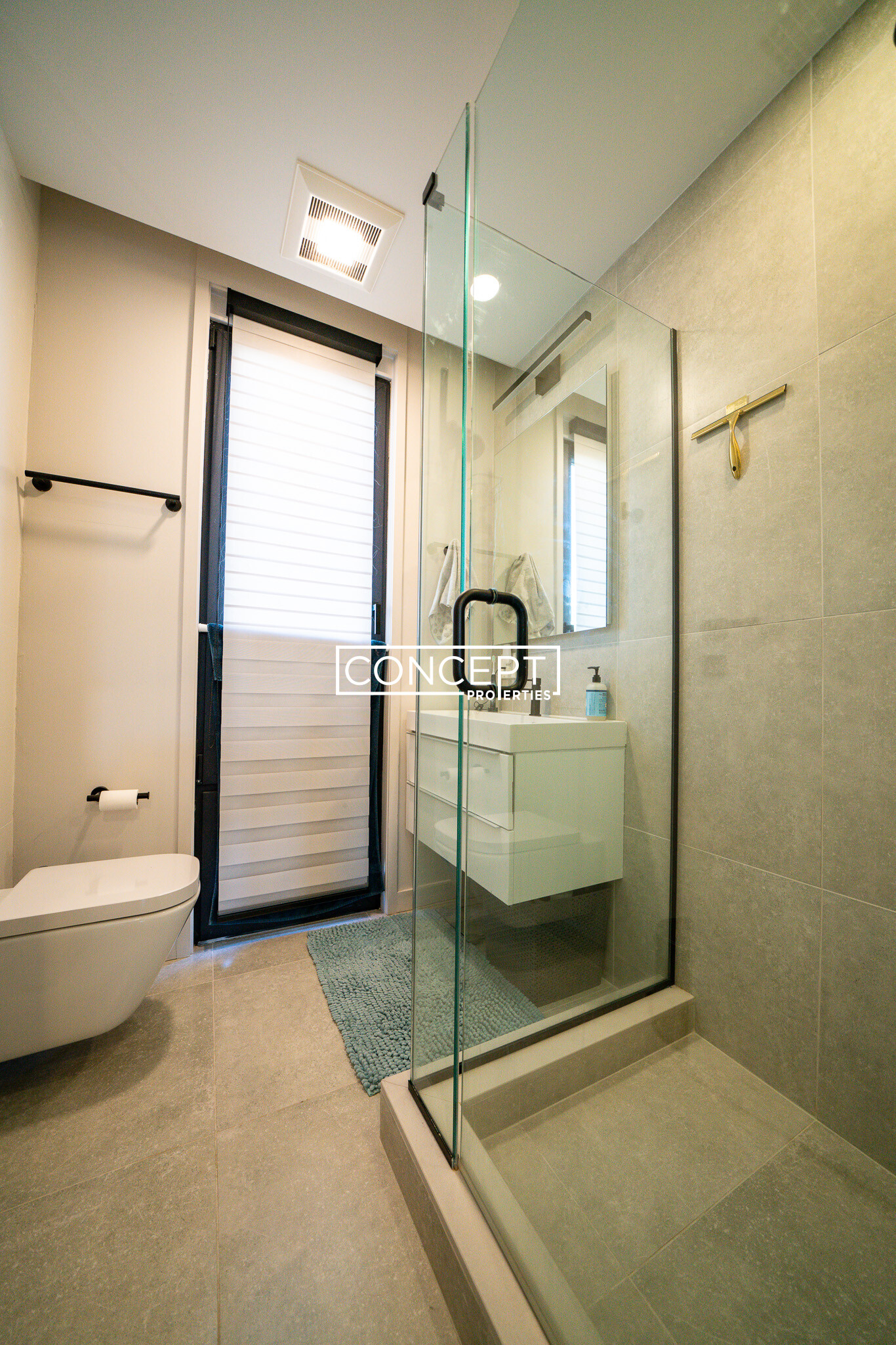 157 West 9th St, South Boston