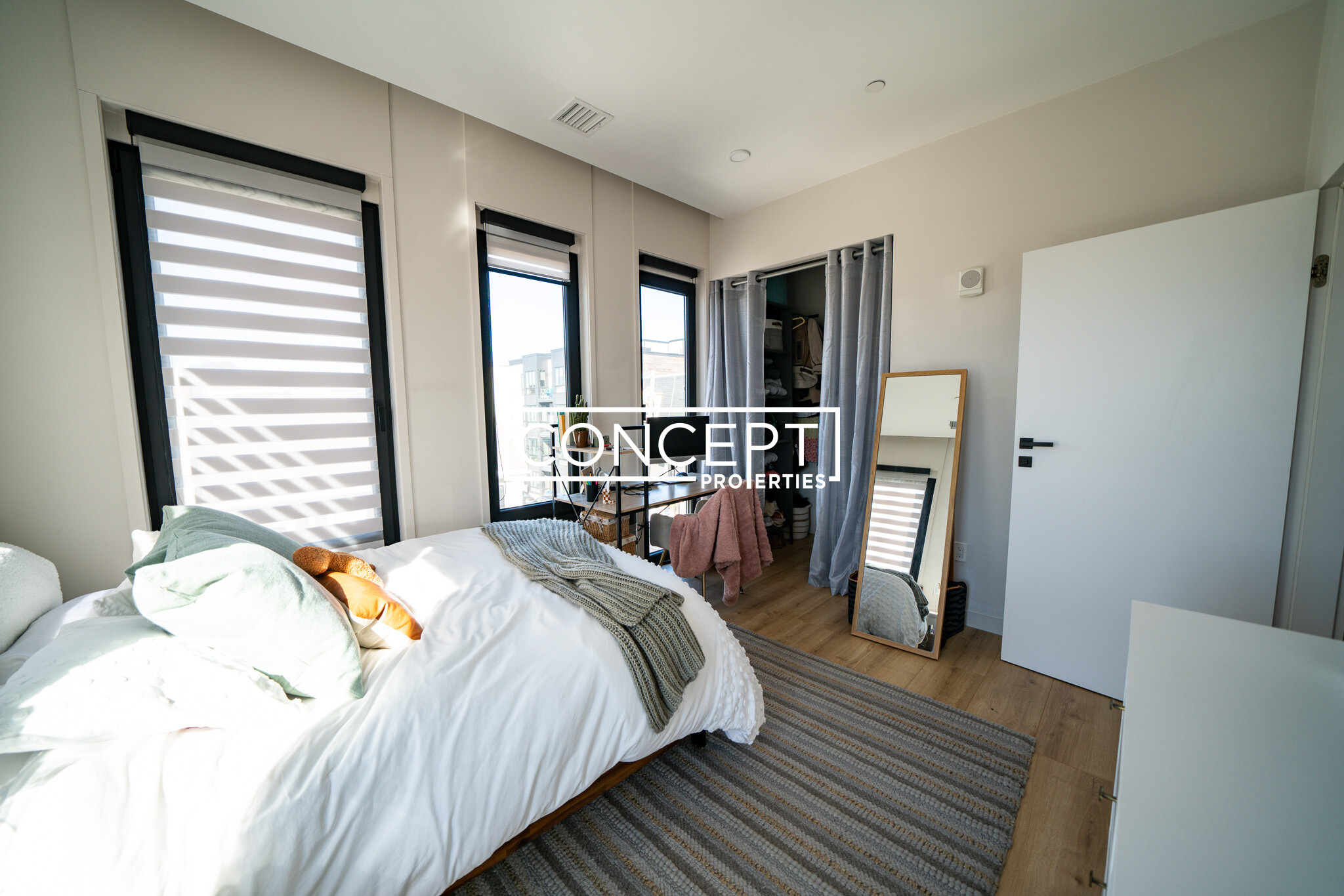 157 West 9th St, South Boston