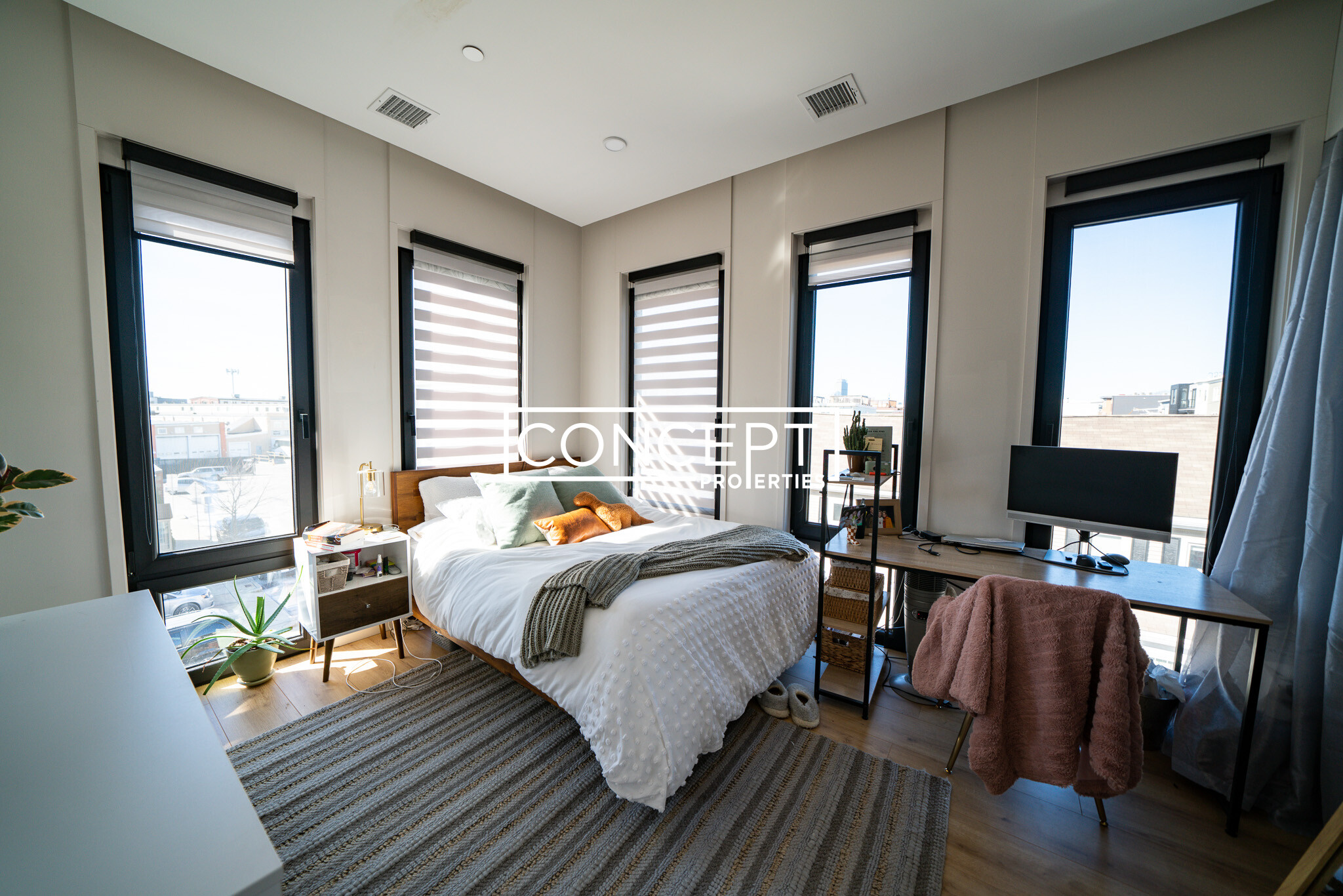 157 West 9th St, South Boston