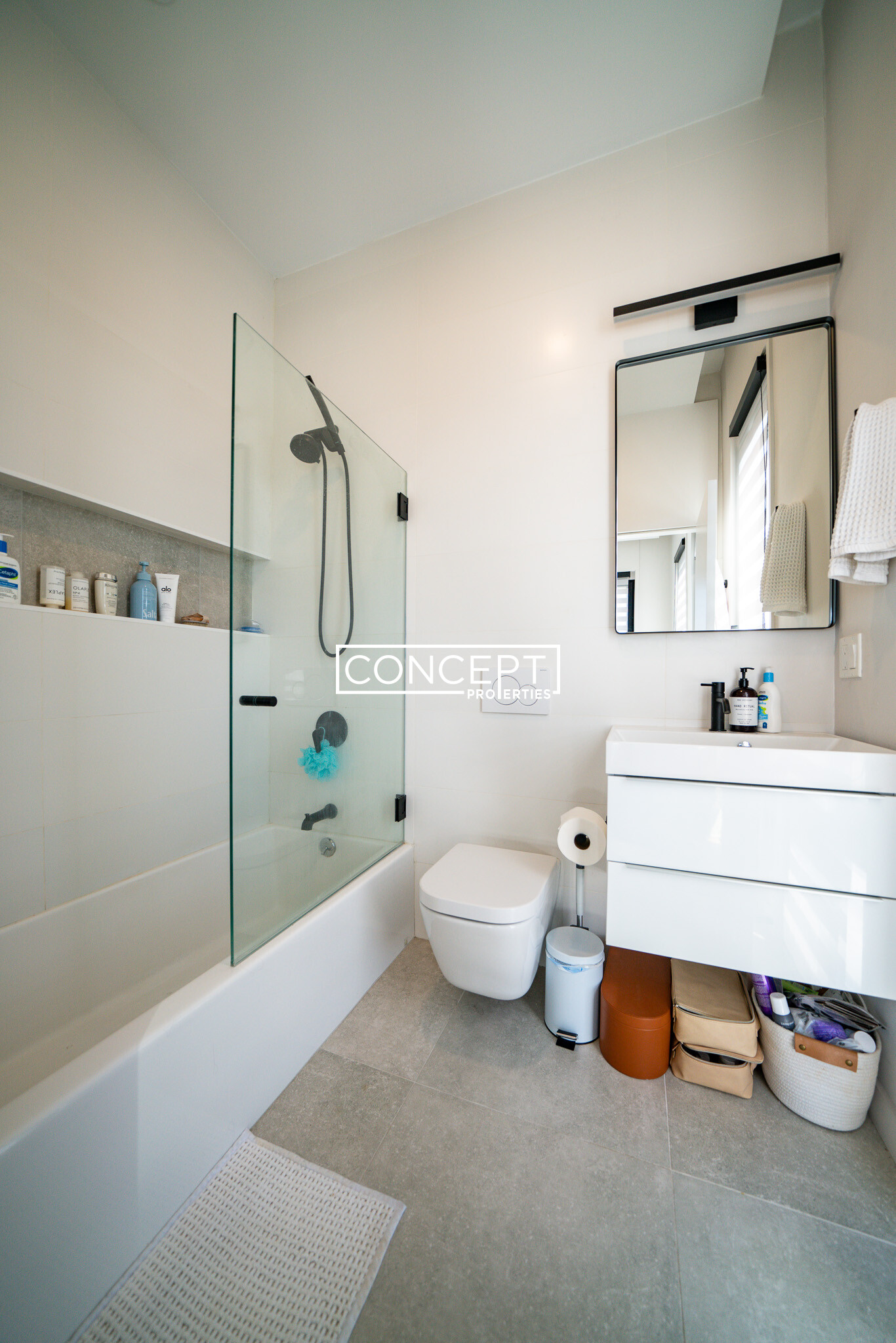 157 West 9th St, South Boston