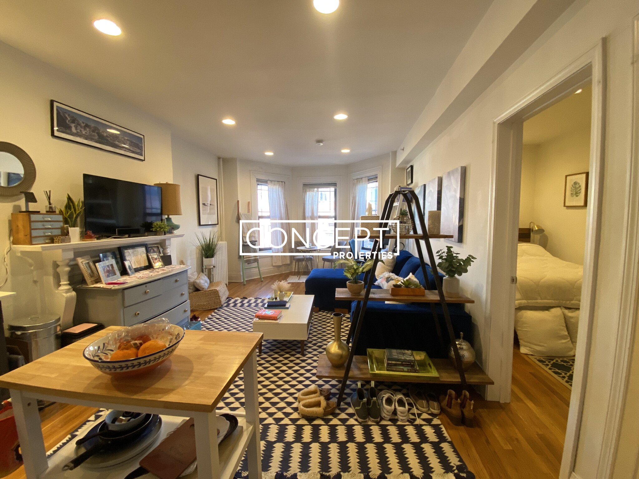 270 Newbury St, Back Bay