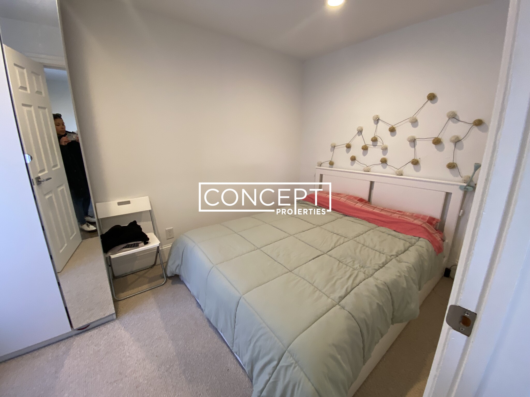 225 Newbury St, Back Bay