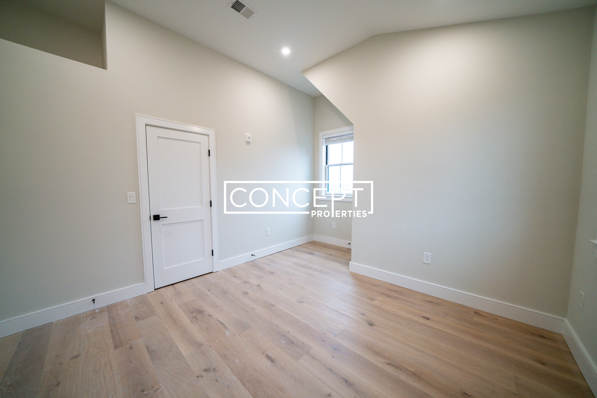 9 Everett St, Allston