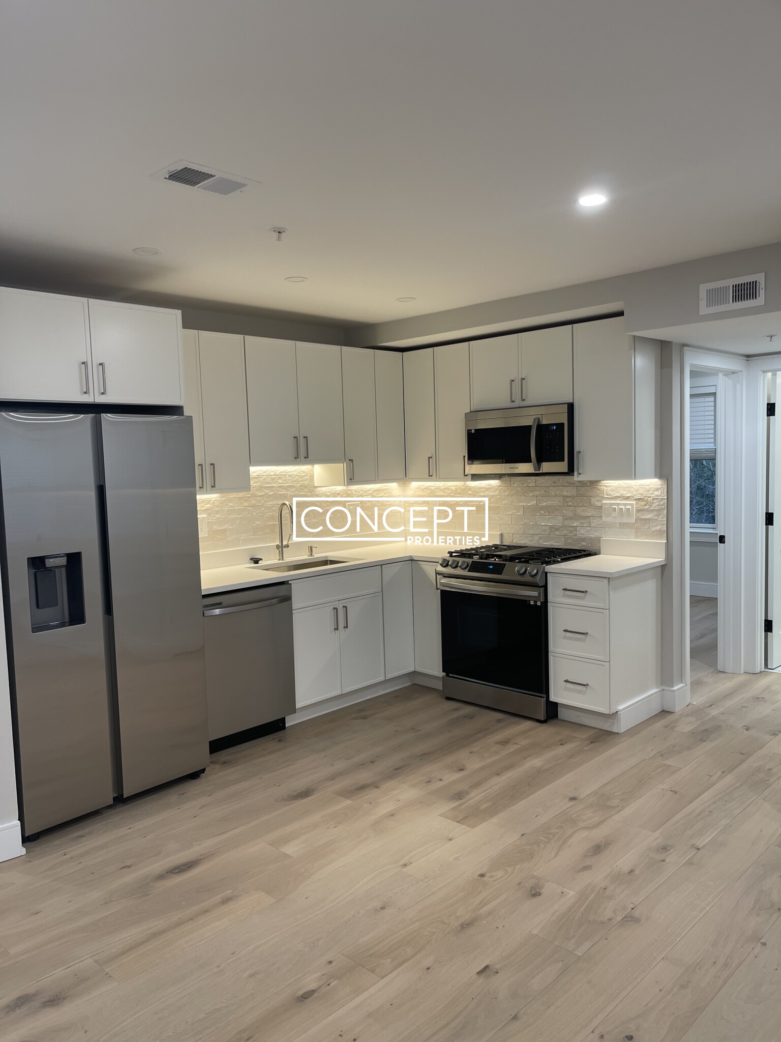 9 Everett St, Allston