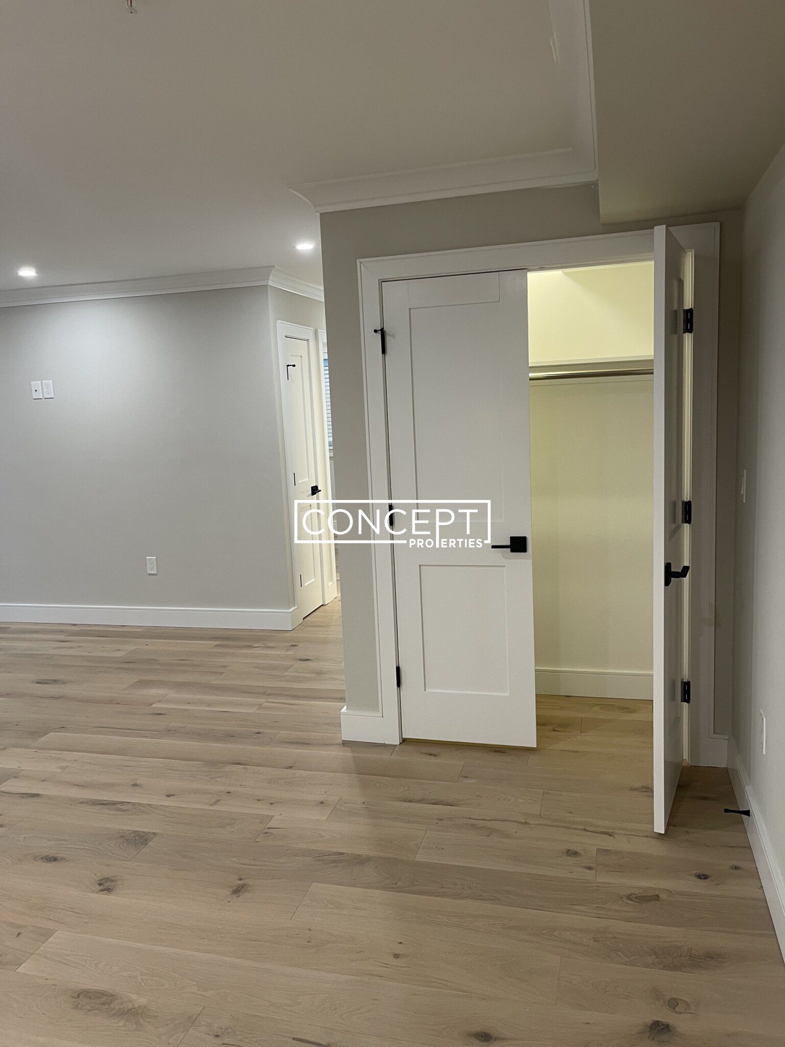 9 Everett St, Allston