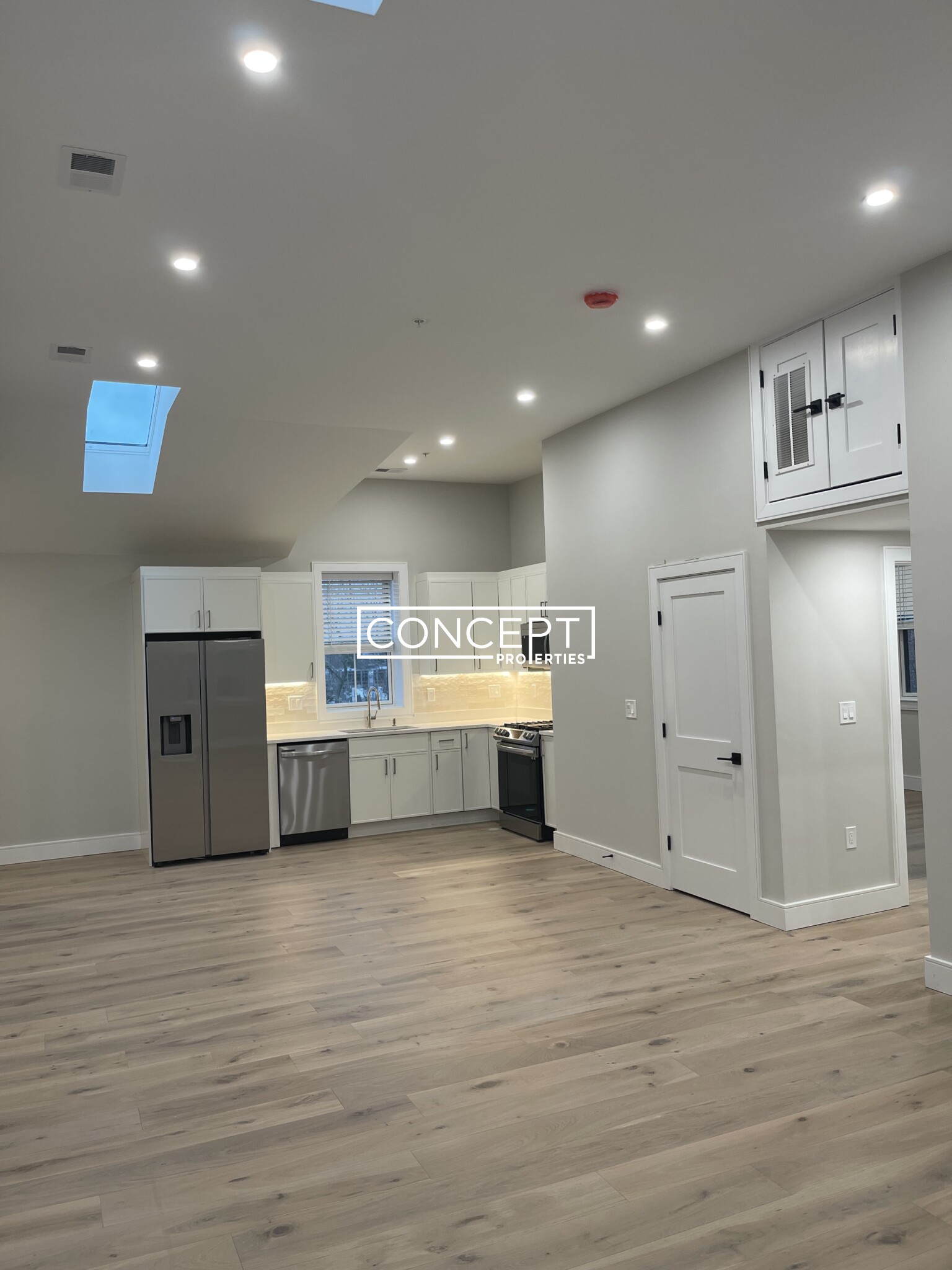 9 Everett St, Allston