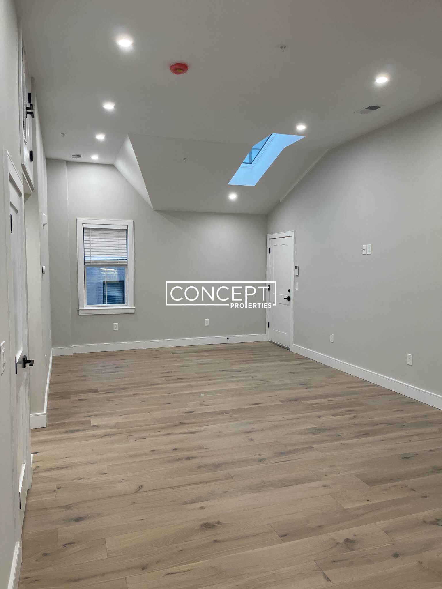 9 Everett St, Allston