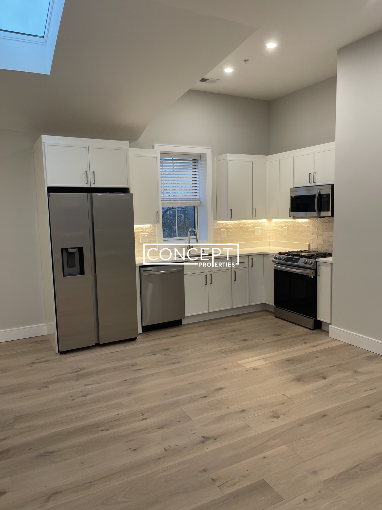 9 Everett St, Allston