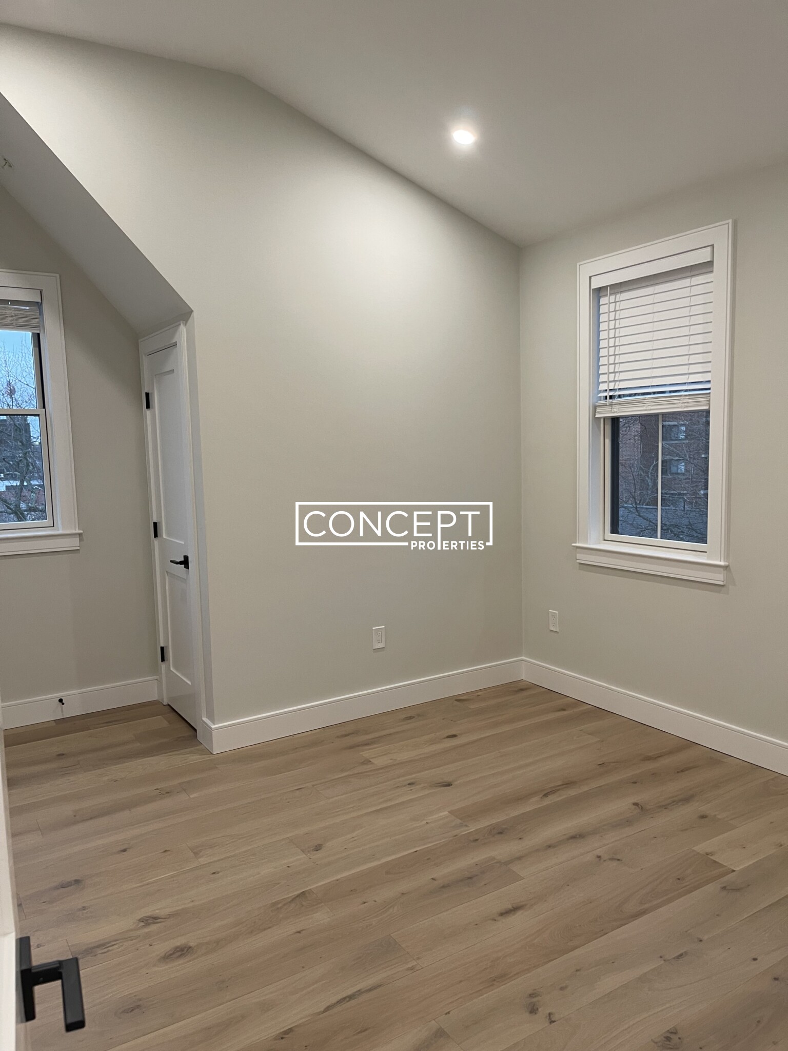 9 Everett St, Allston