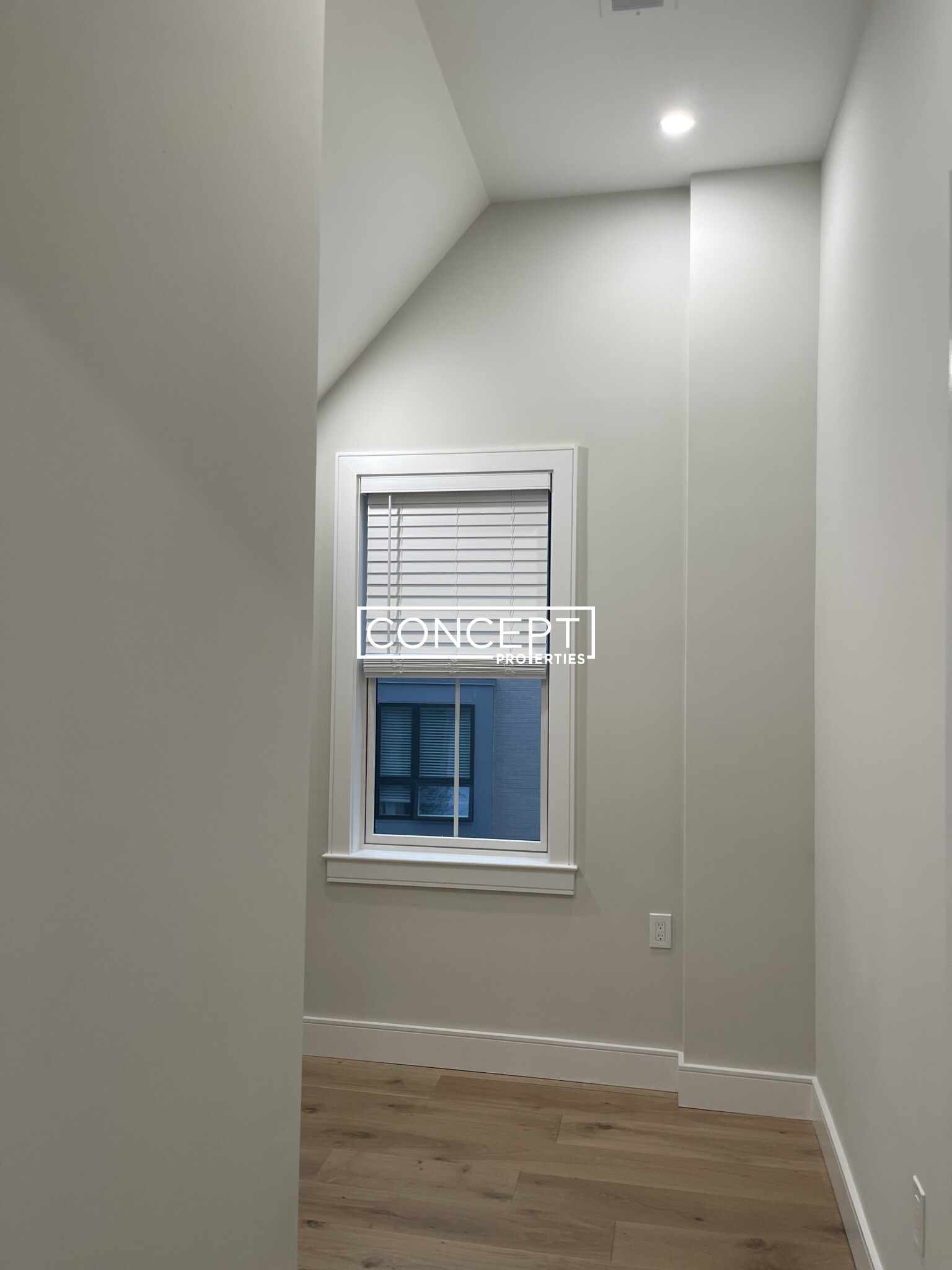 9 Everett St, Allston