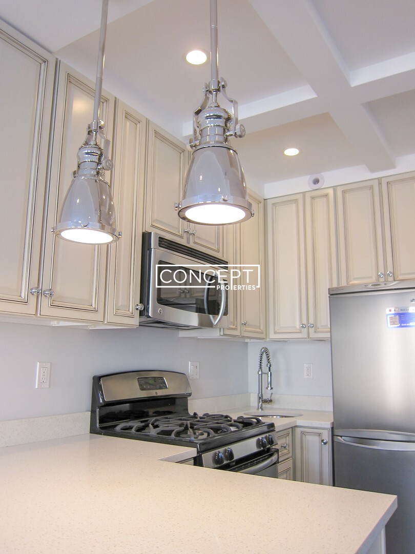 12 Grove St, Beacon Hill