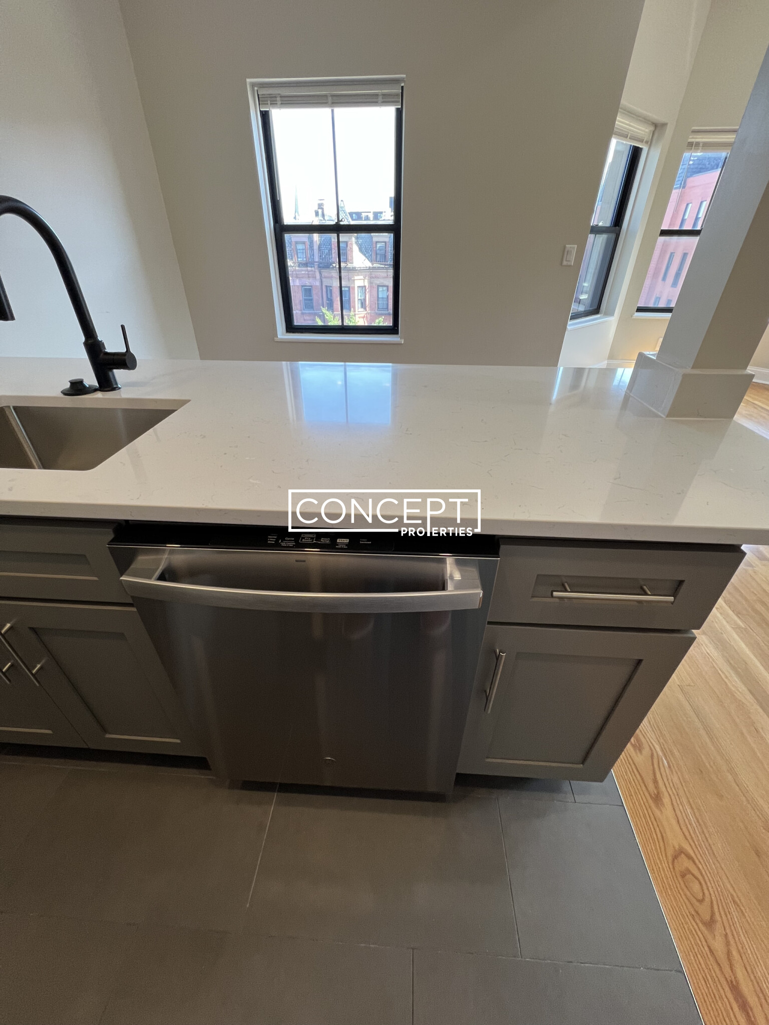 557 Columbus Ave, South End