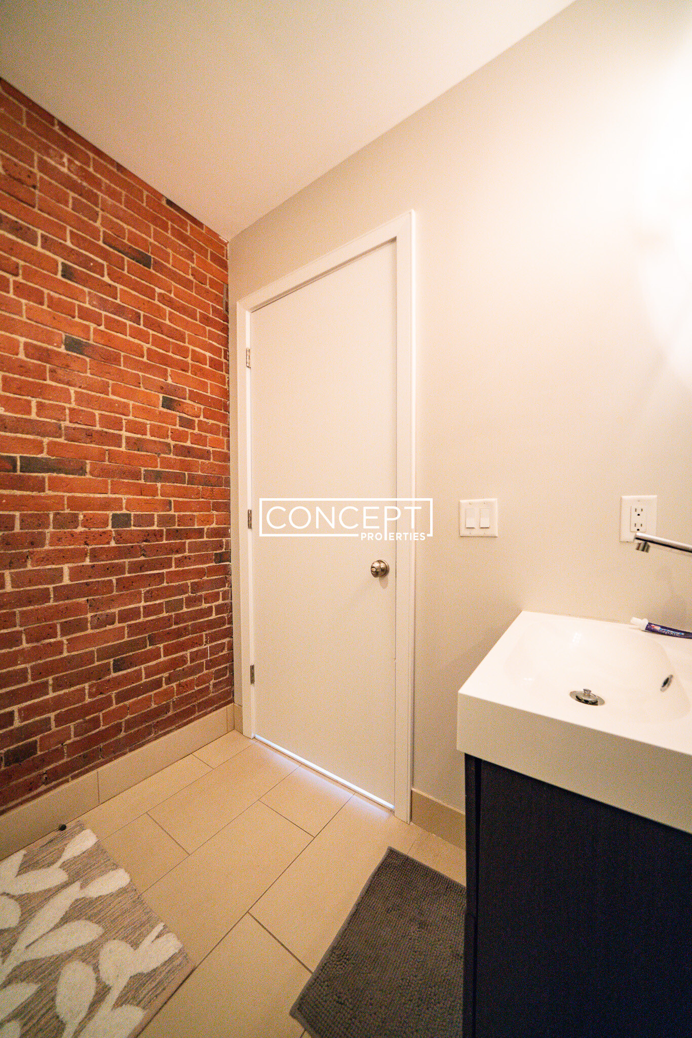 460 Harrison Ave, South End