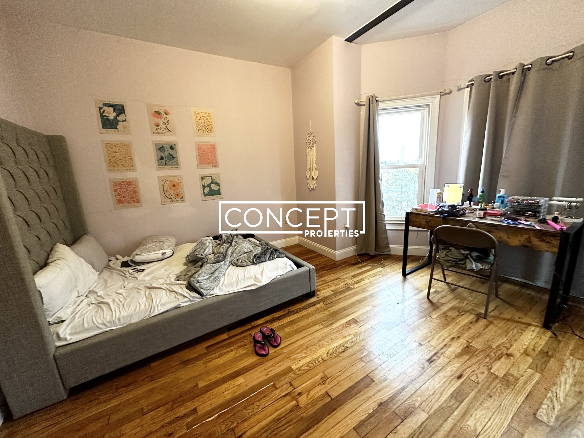 1031 Tremont St, Roxbury