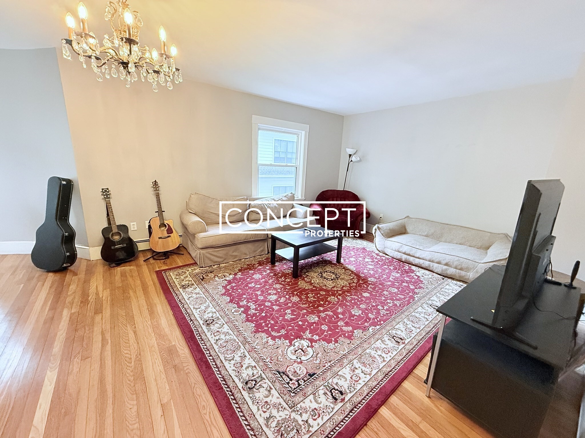 208 Rawson - 5,200USD / month