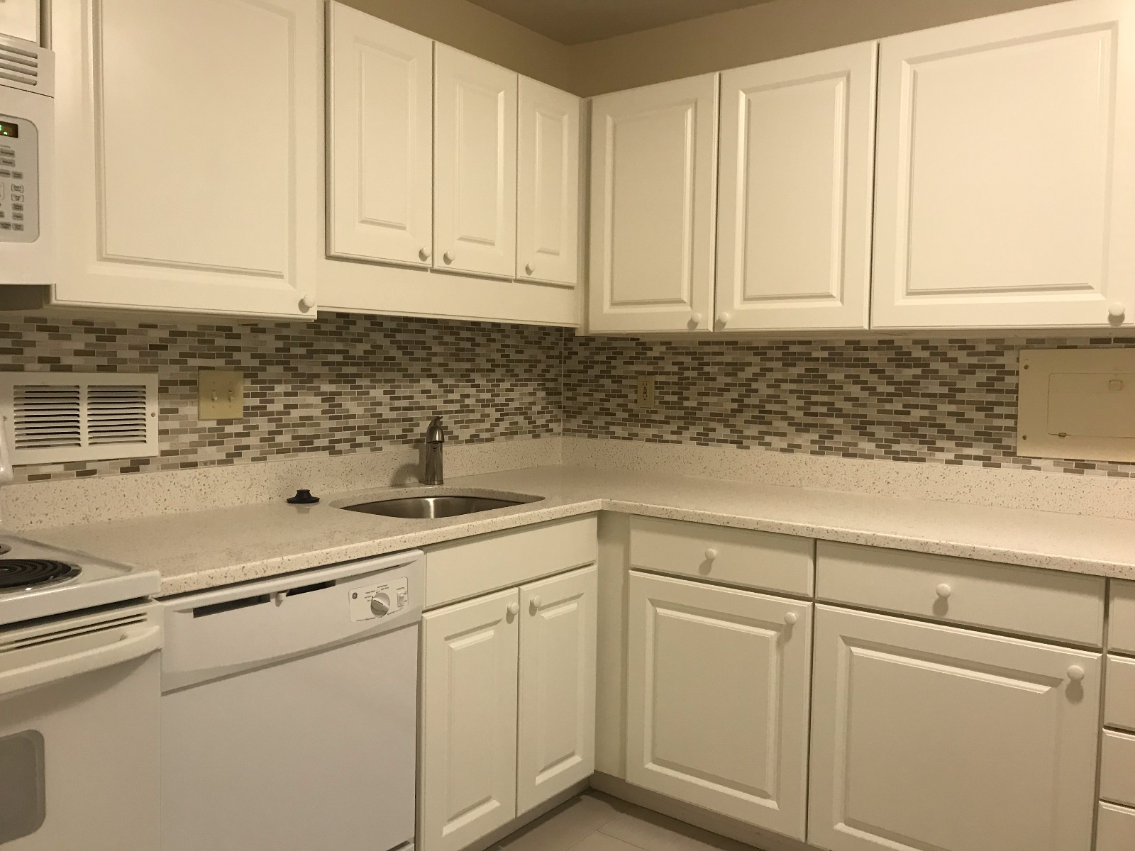 101 Monmouth St, Longwood