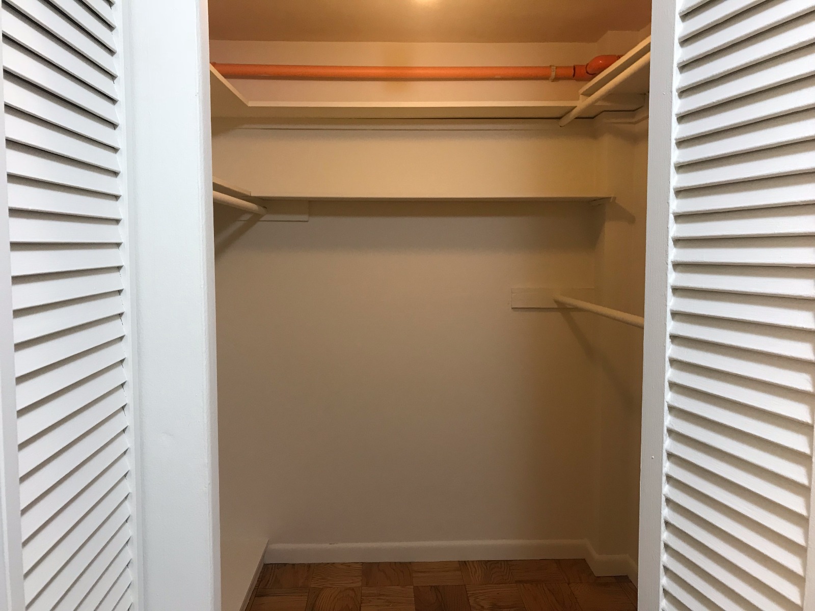 101 Monmouth St, Longwood