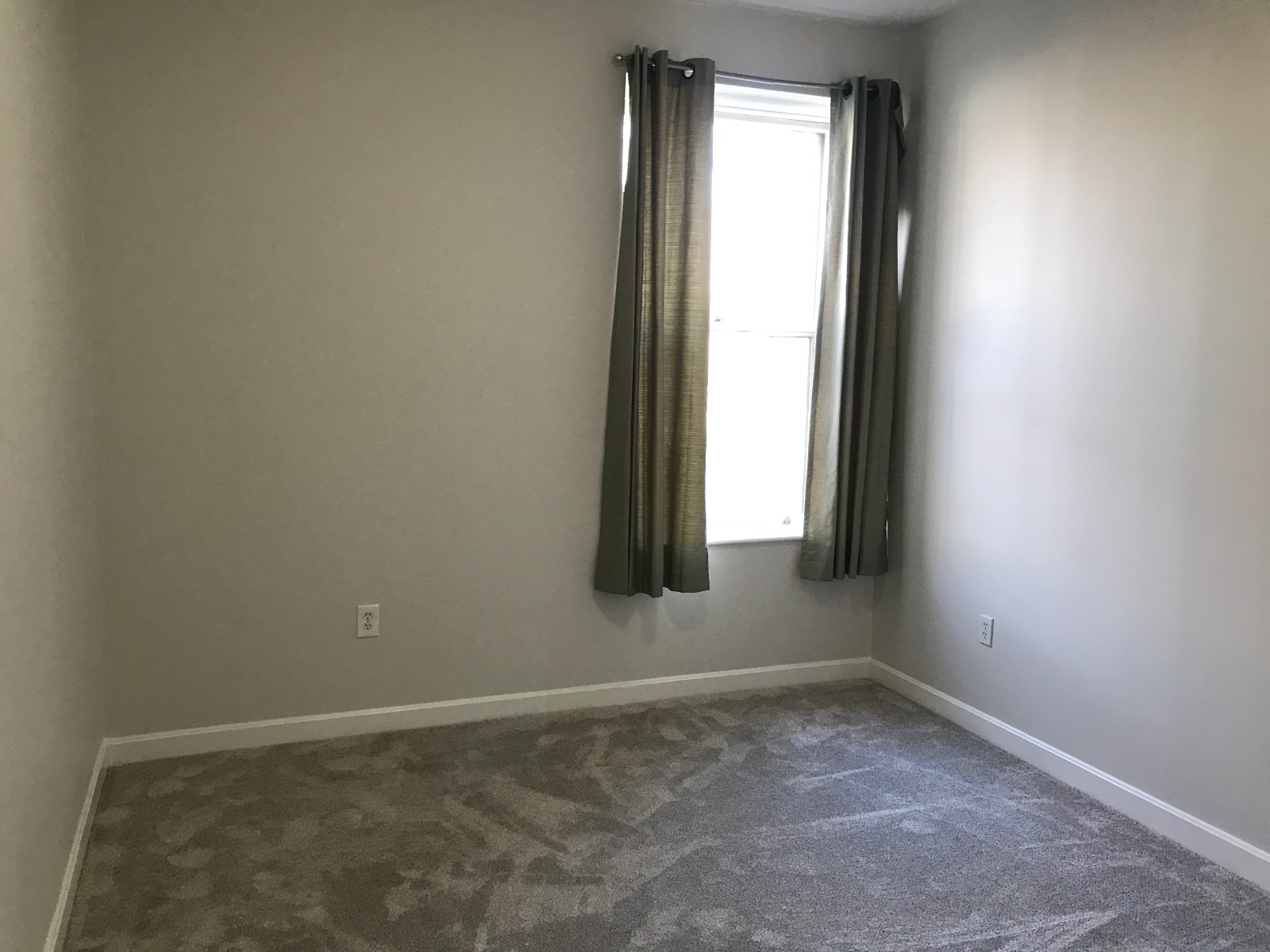2 bed, 2 bath apartment for rent at 60 Glen Rd Unit T12, Brookline Hills — photo 4 of 12