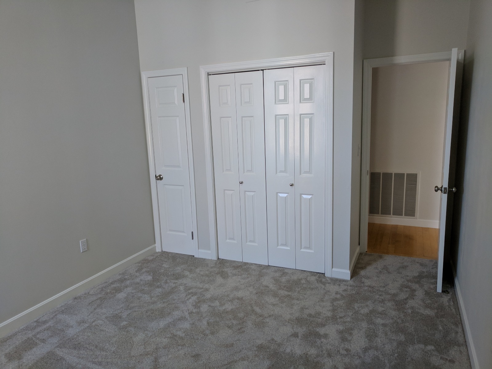 2 bed, 2 bath apartment for rent at 60 Glen Rd Unit T12, Brookline Hills — photo 5 of 12