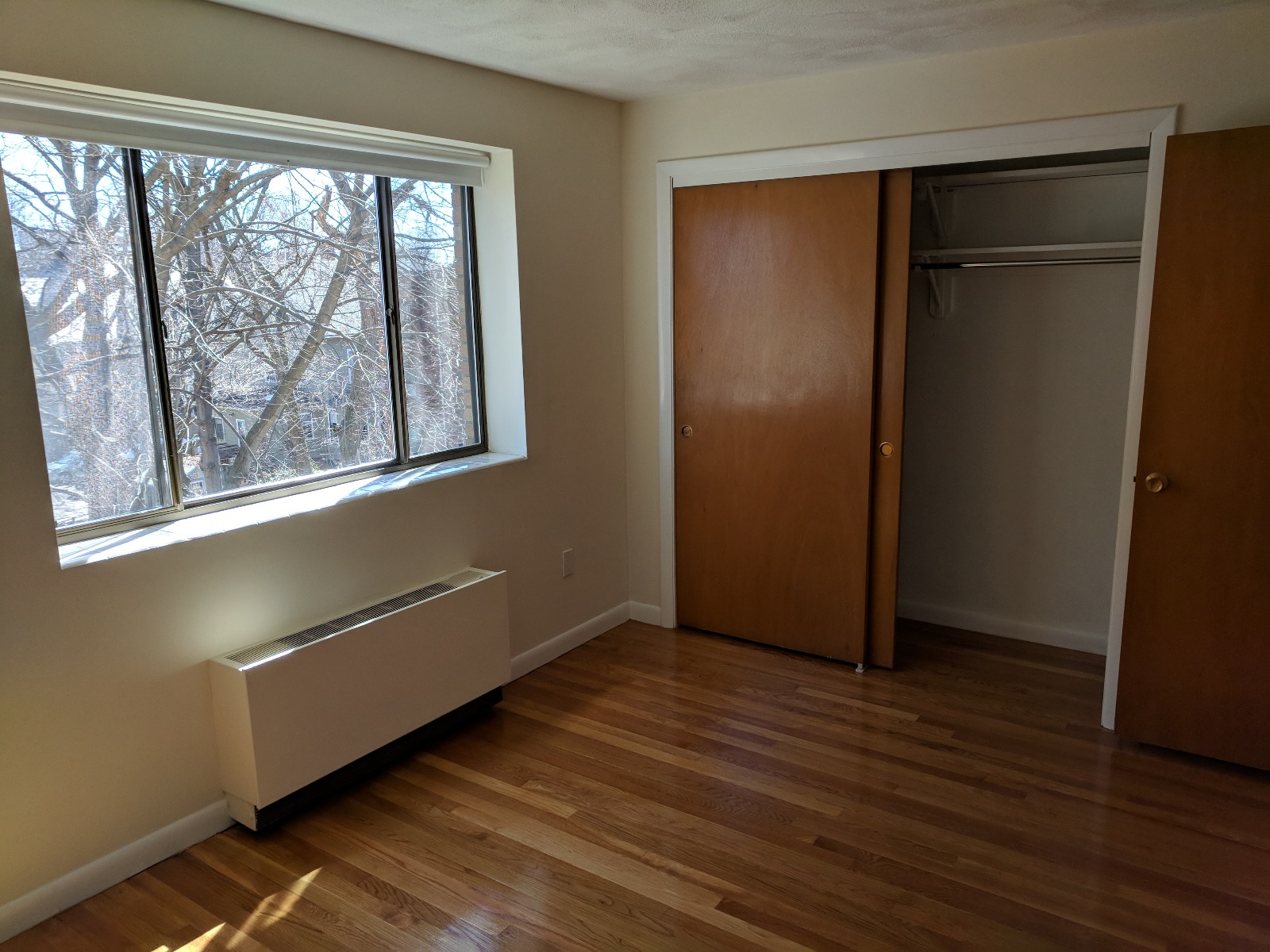 2 bed, 1 bath apartment for rent at 40 Williams St Unit 302, Coolidge Corner — photo 3 of 13