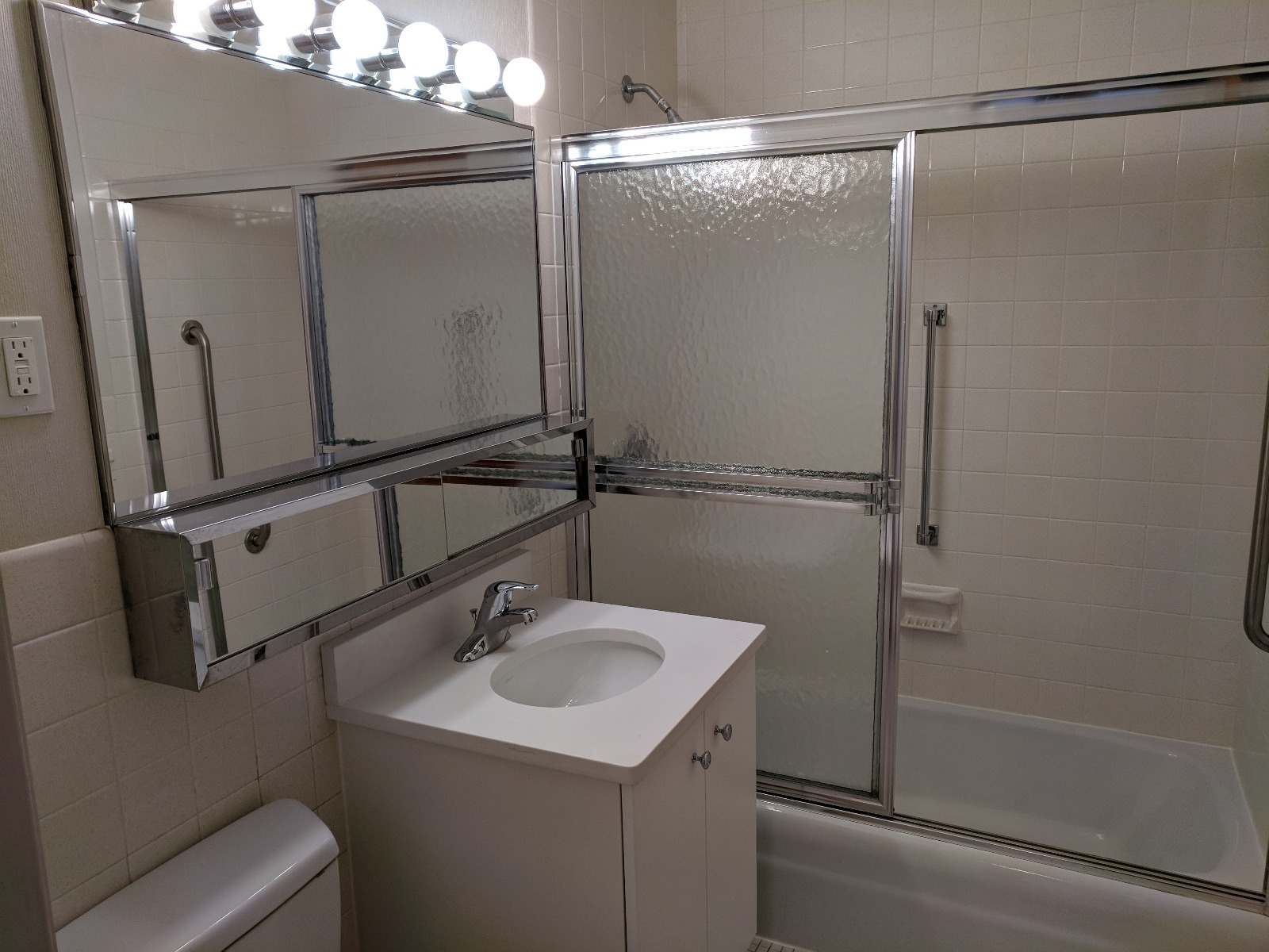 2 bed, 1 bath apartment for rent at 40 Williams St Unit 302, Coolidge Corner — photo 10 of 13