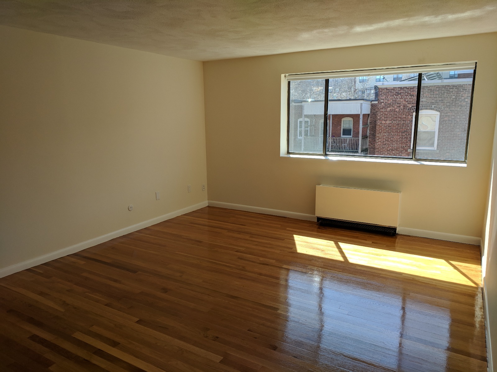 2 bed, 1 bath apartment for rent at 40 Williams St Unit 302, Coolidge Corner