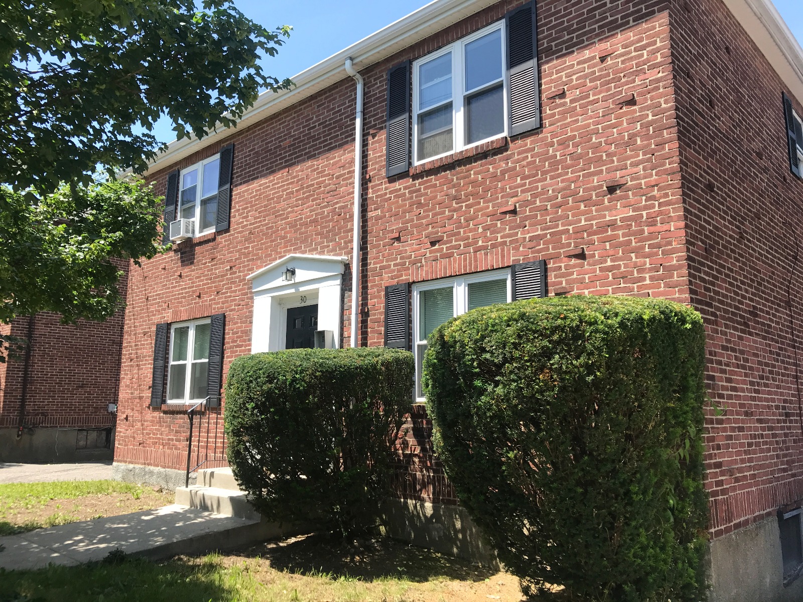 1 bed, 1 bath apartment for rent at 30 Beechcroft St Unit 4, Brighton — photo 17 of 17