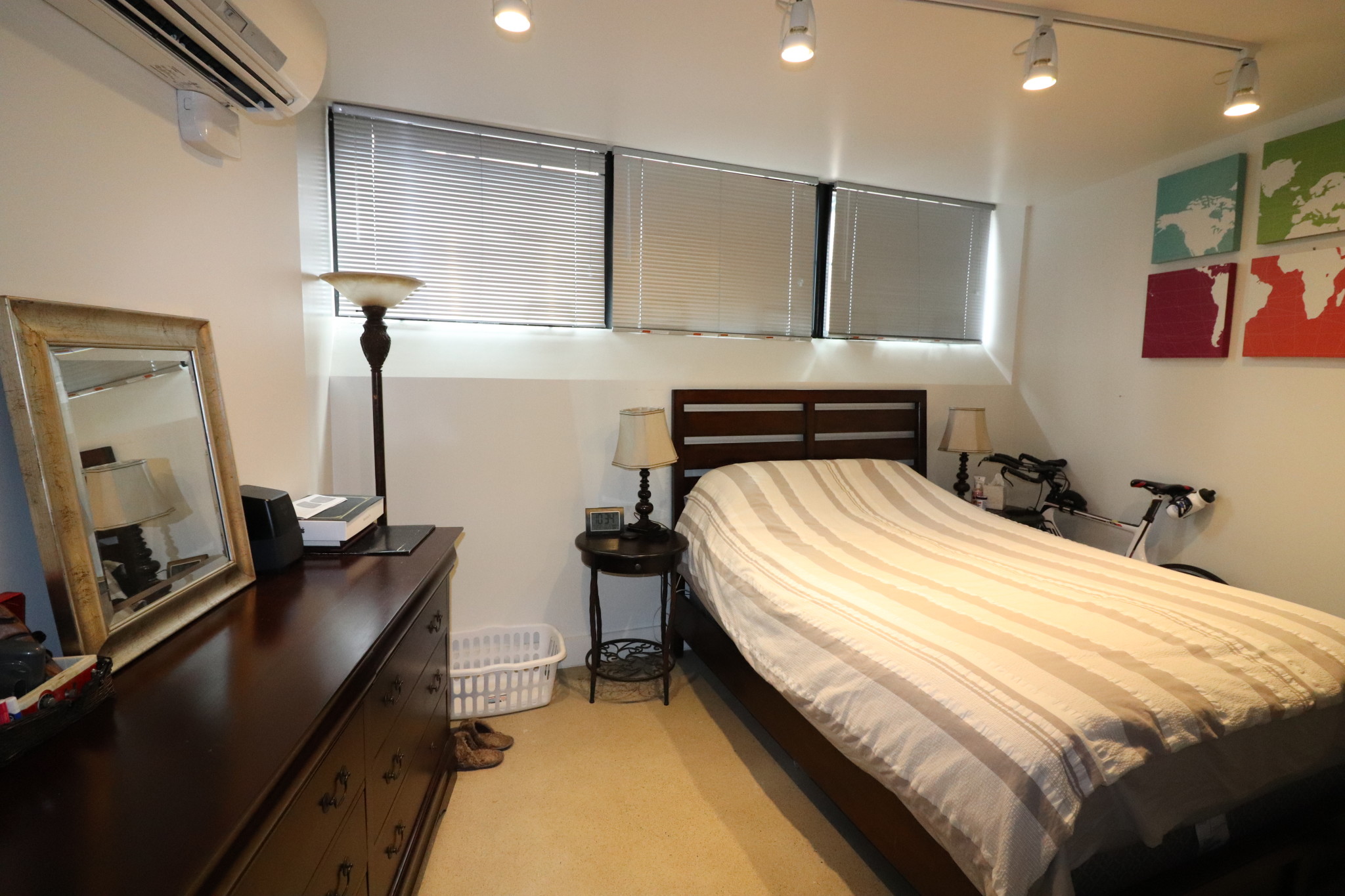 20 Sunnyside St, Jamaica Plain