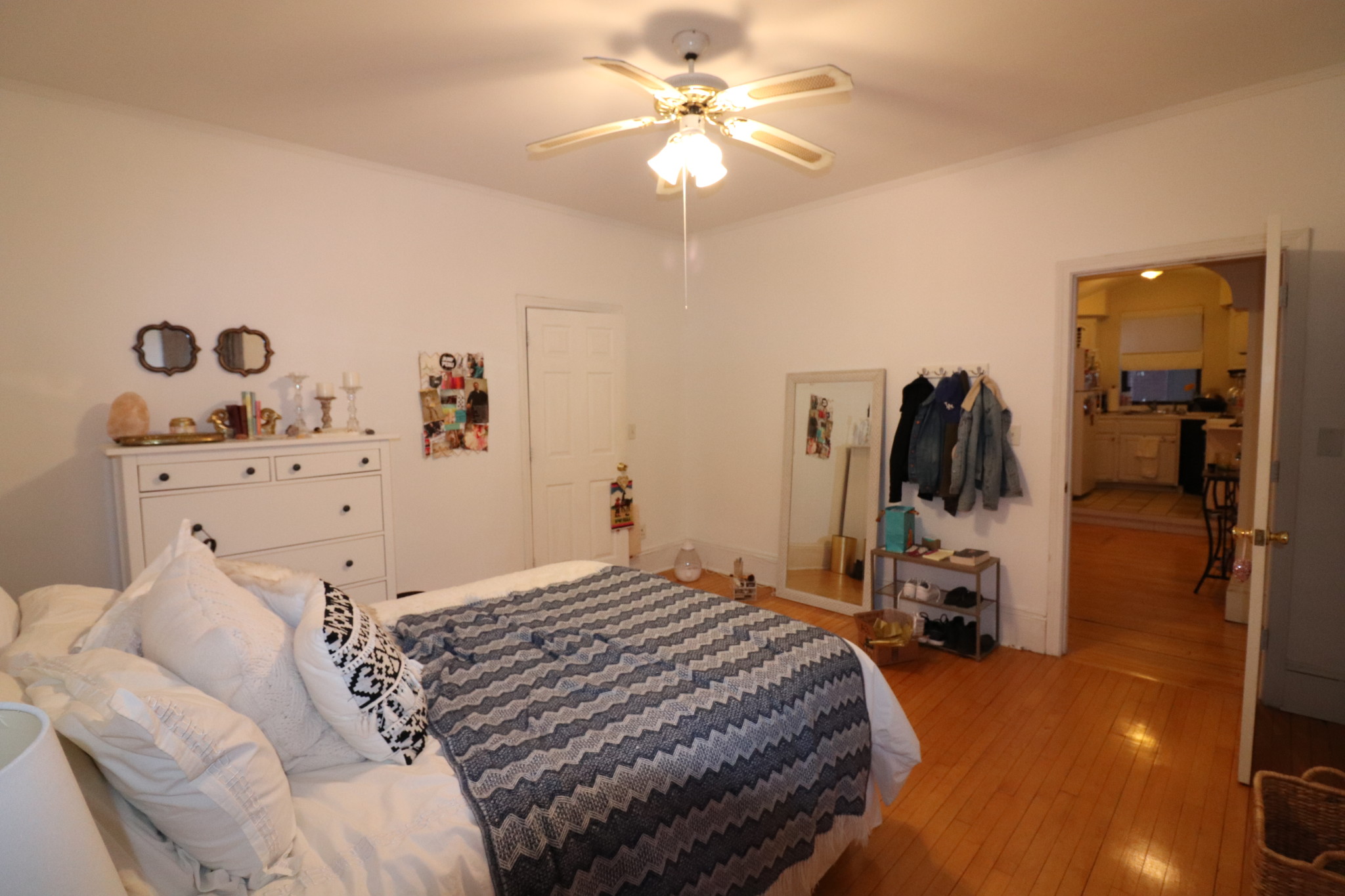 1090 Beacon St, Coolidge Corner