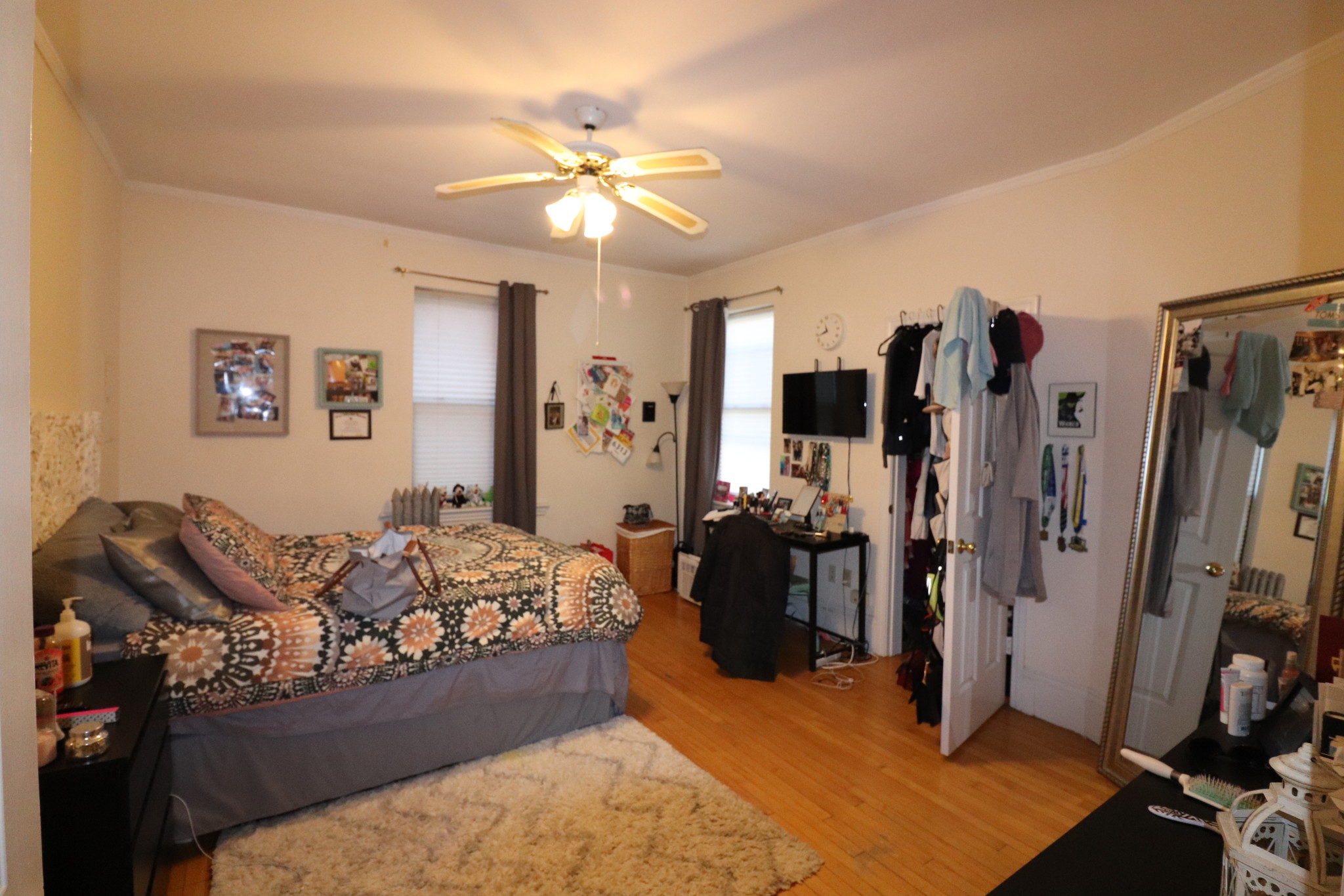 1090 Beacon St, Coolidge Corner