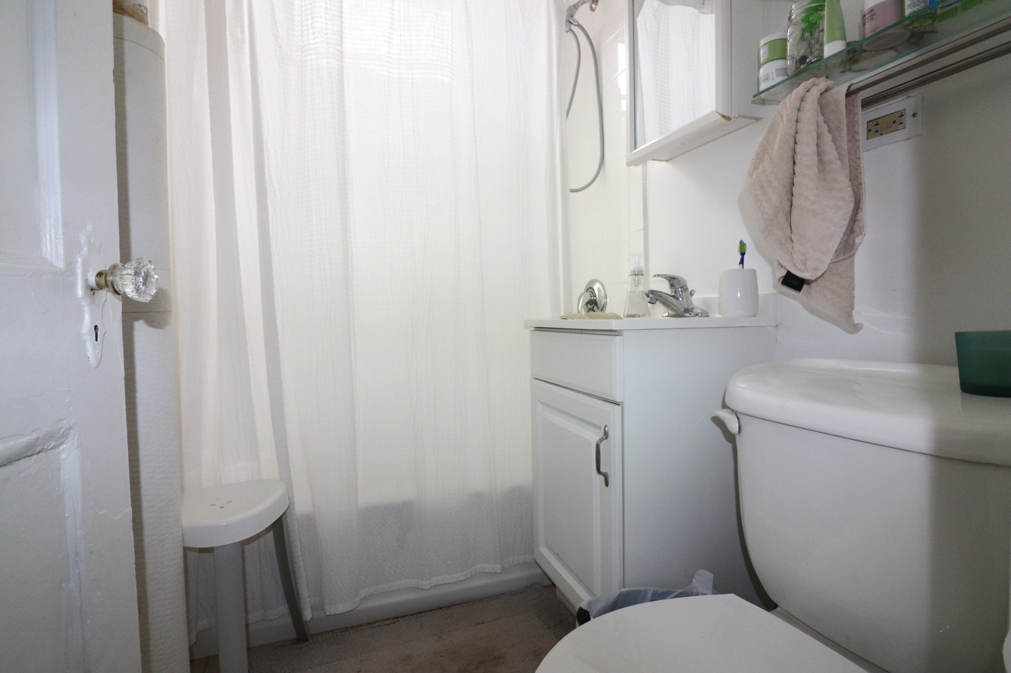 2 bed, 1 bath apartment for rent at 84 Sutherland Rd Unit 3., Brighton — photo 12 of 13