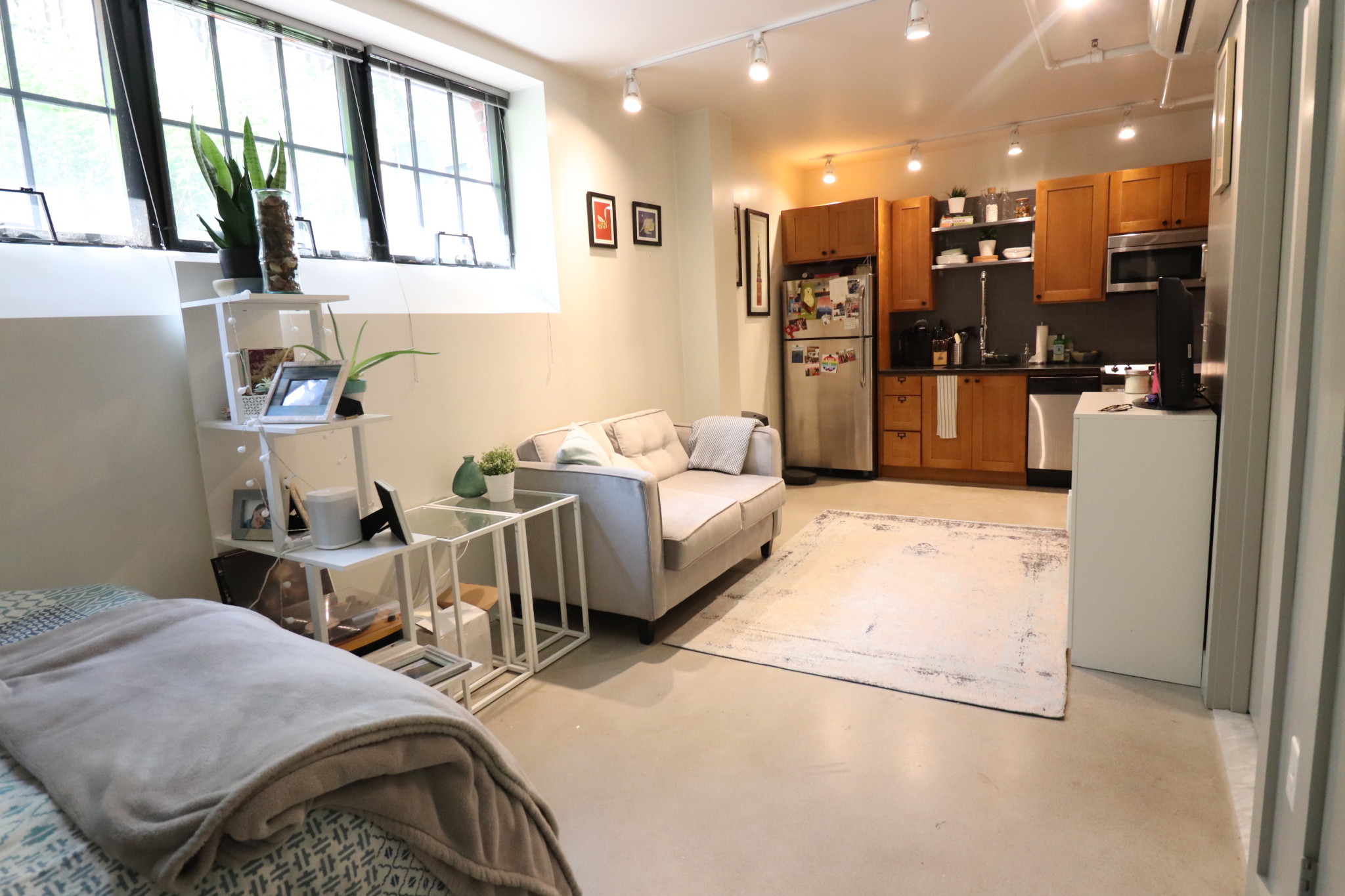 20 Sunnyside St, Jamaica Plain